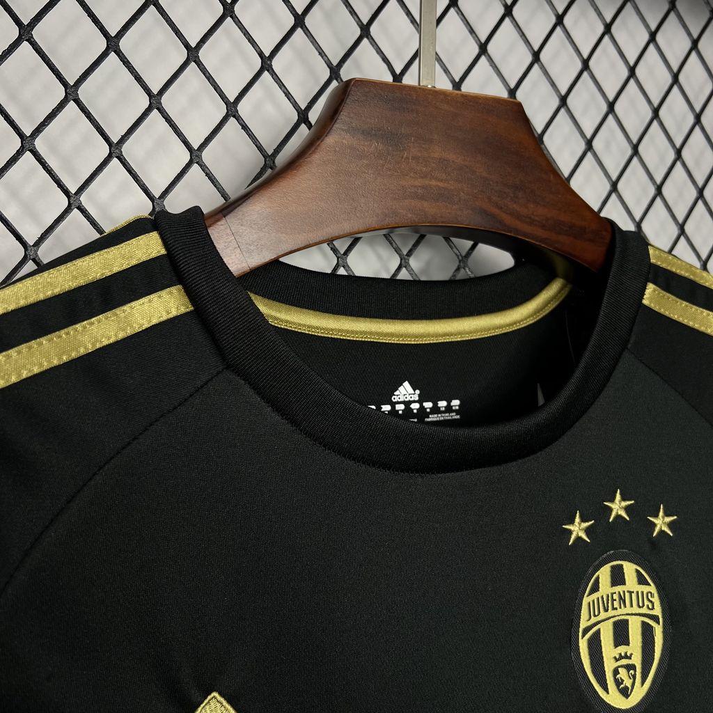 AlphaJersey-Retro Juventus 2015-16 Thrid Jersey