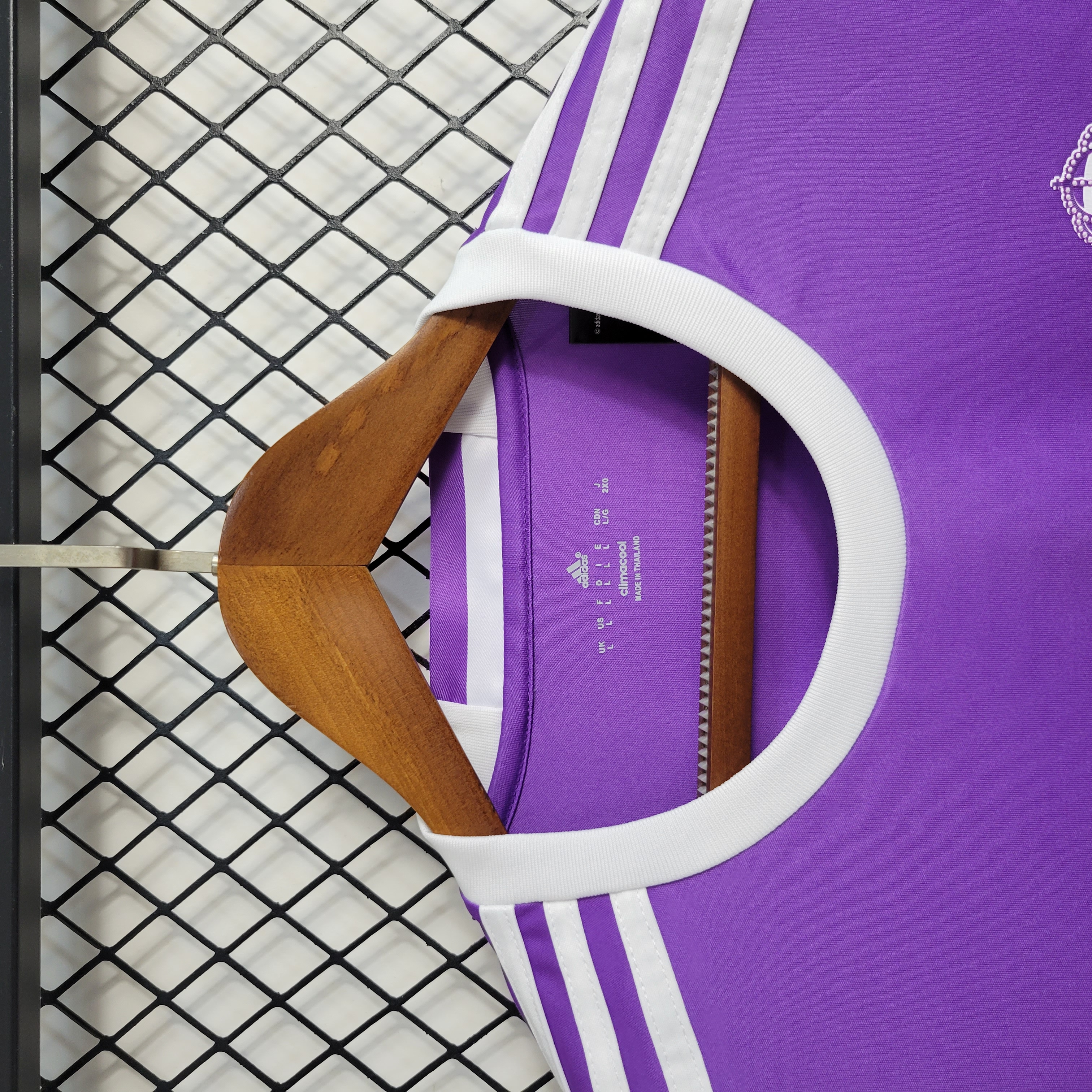 AlphaJersey-Retro Real Madrid 16-17 Away Jersey - Champions League Final Version