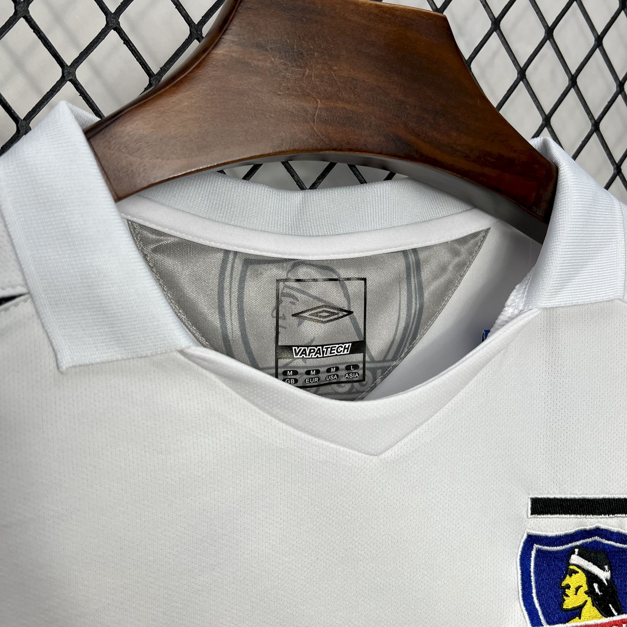 AlphaJersey-Retro Colo Colo 2006 Home Jersey