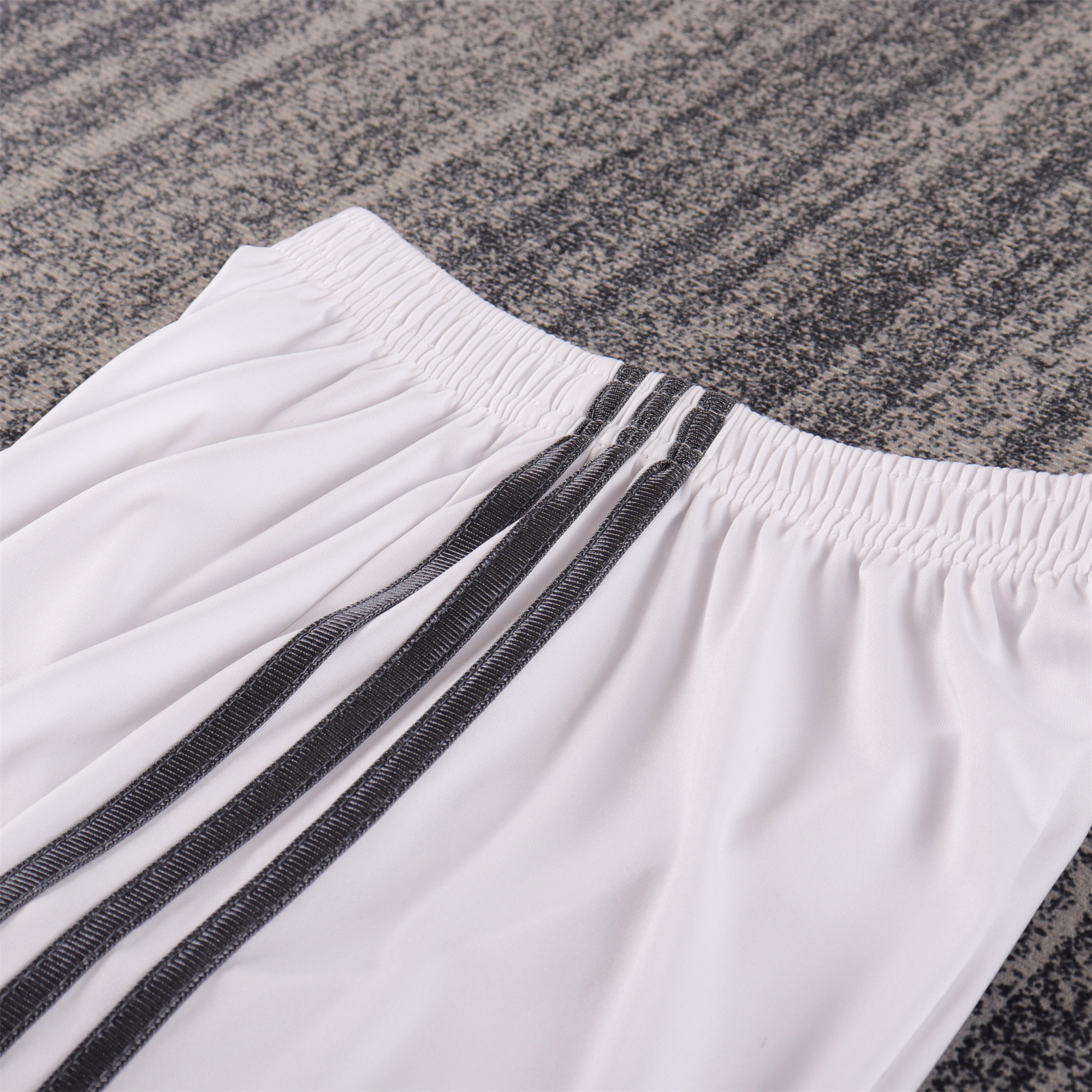 AlphaJersey-Retro Real Madrid 2013-14 Home Kids Kit