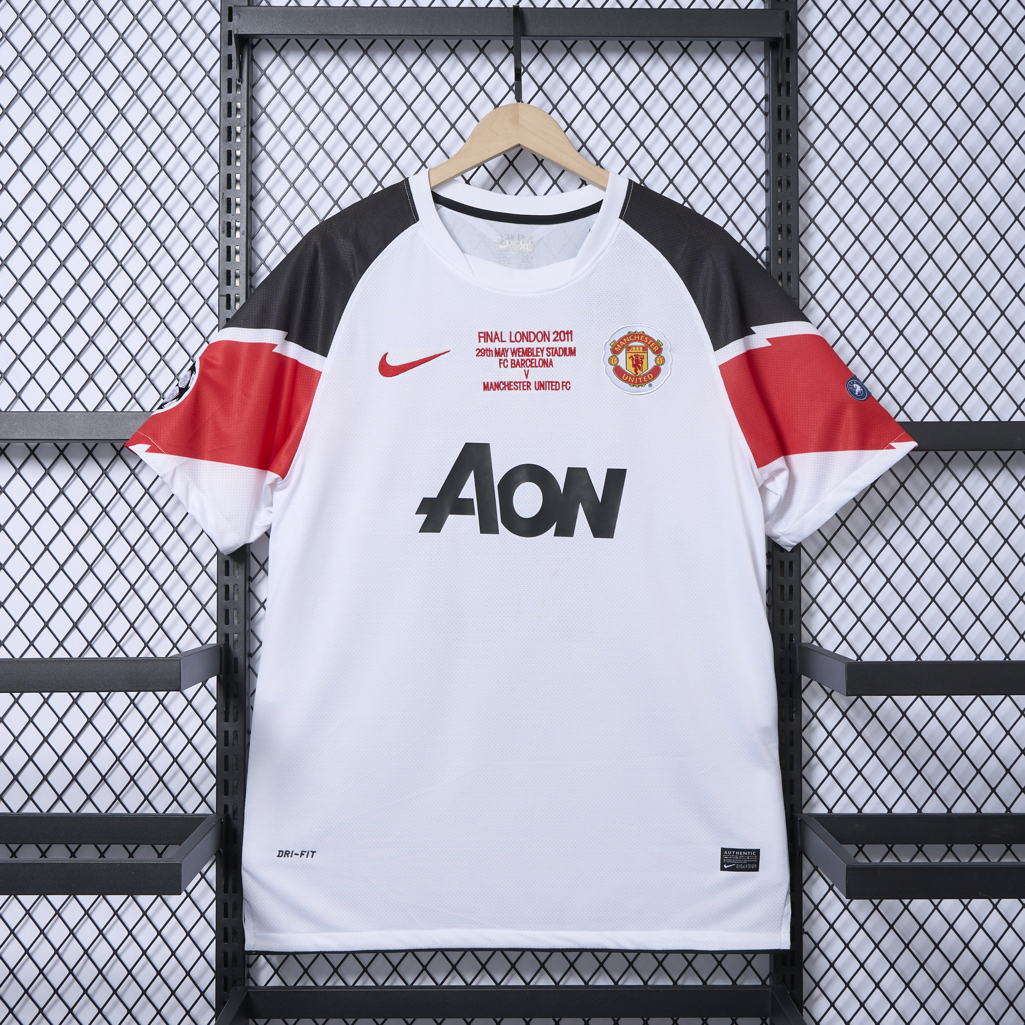 AlphaJersey-Retro Manchester United 10-11 Away Jersey - Champions League Final Version