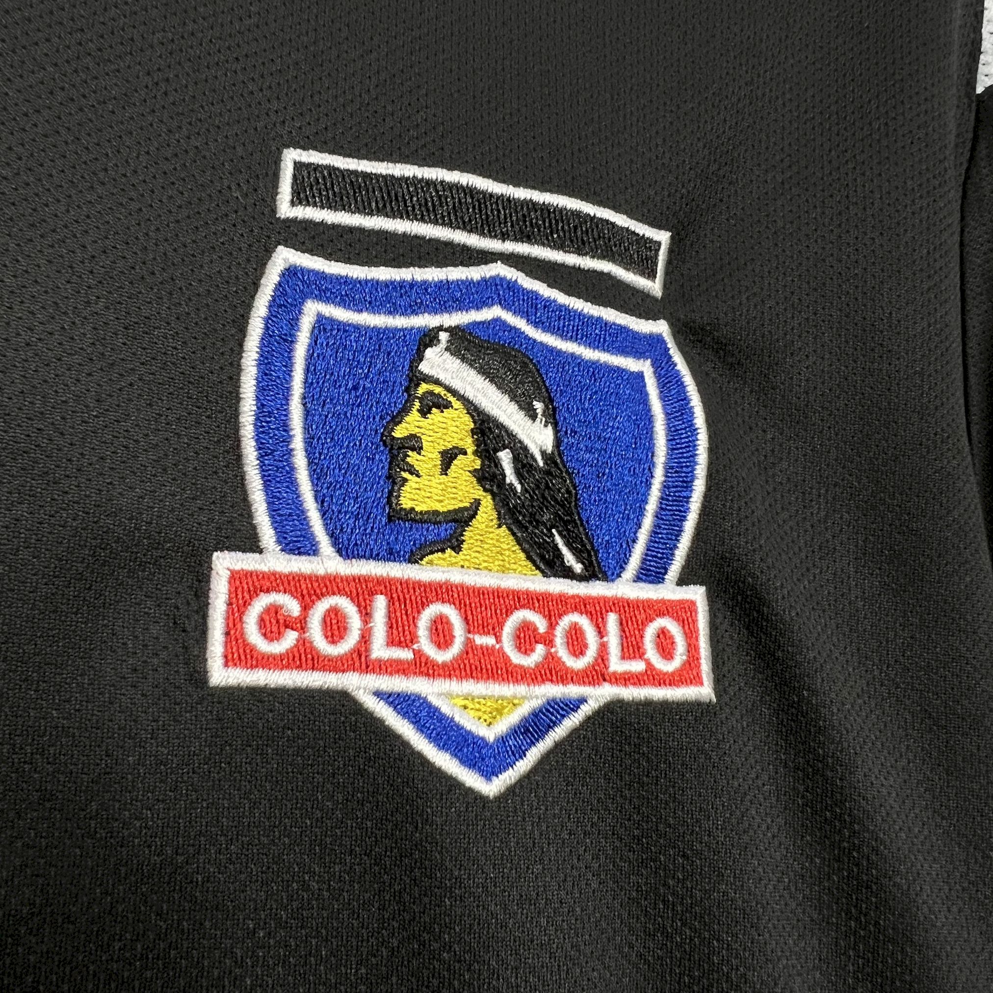AlphaJersey-Retro Colo Colo 2006 Away Jersey