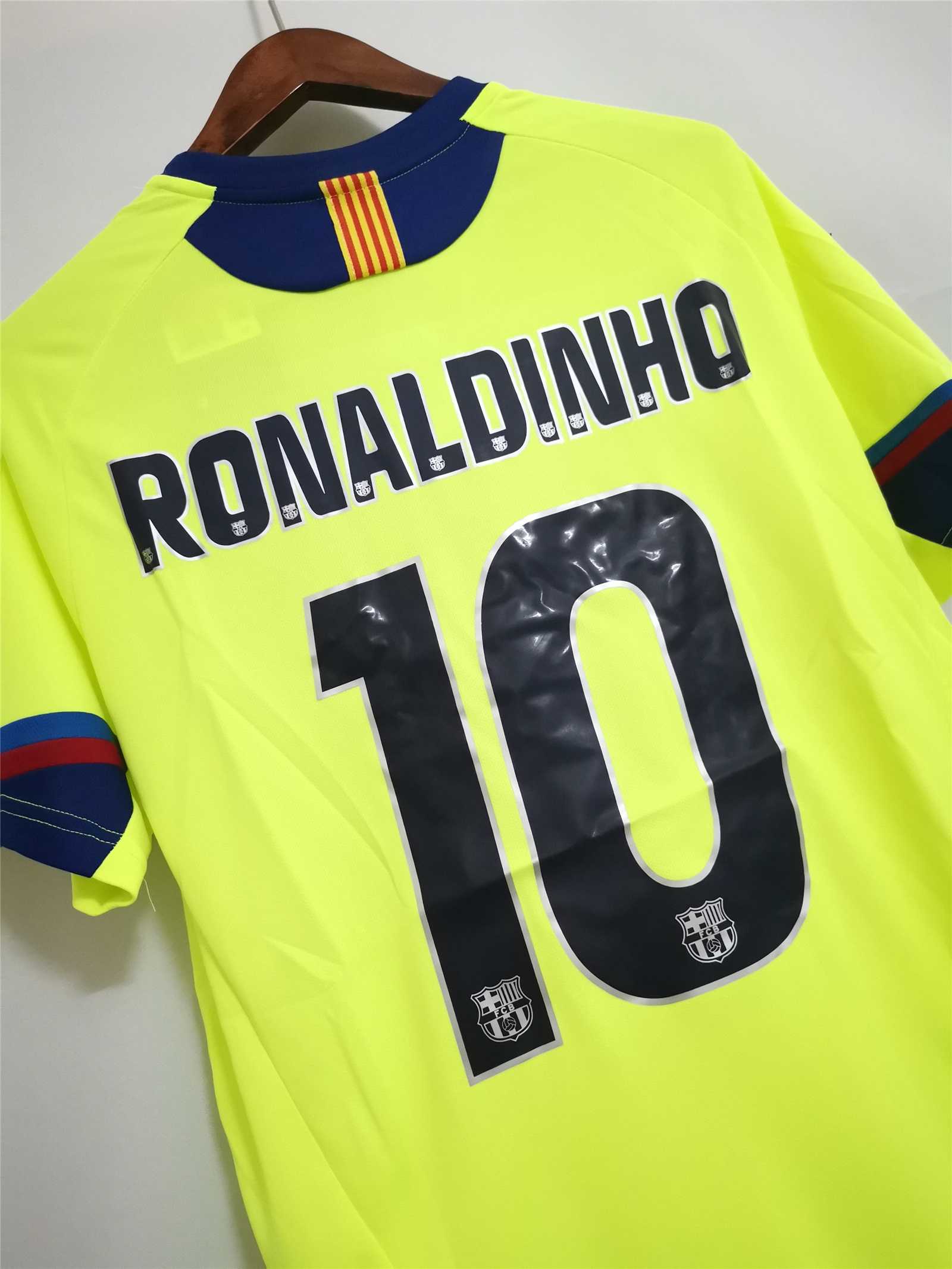 AlphaJersey-Retro Barcelona 05-06 Away Jersey
