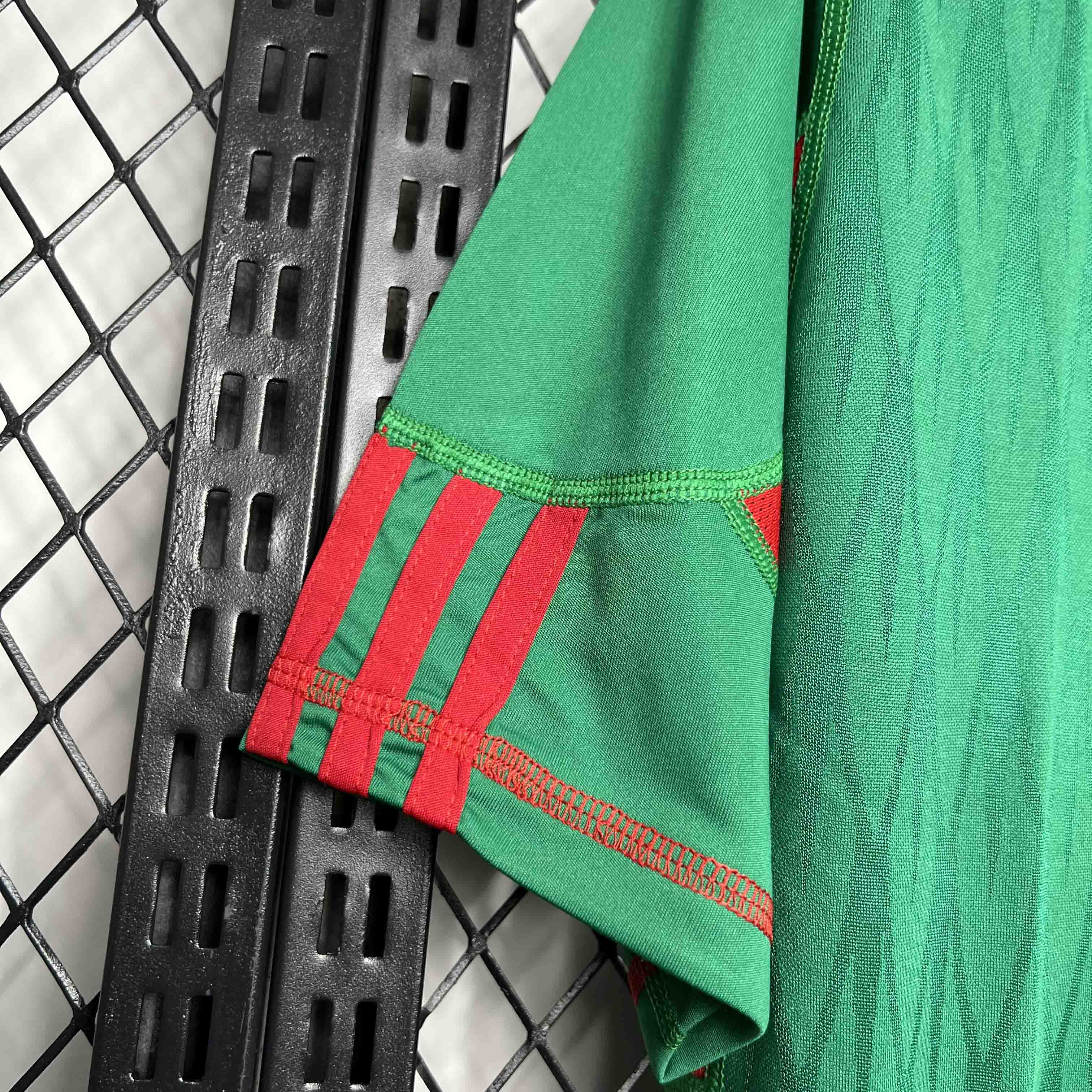 AlphaJersey-Retro Mexico 2010 Home Stadium Jersey