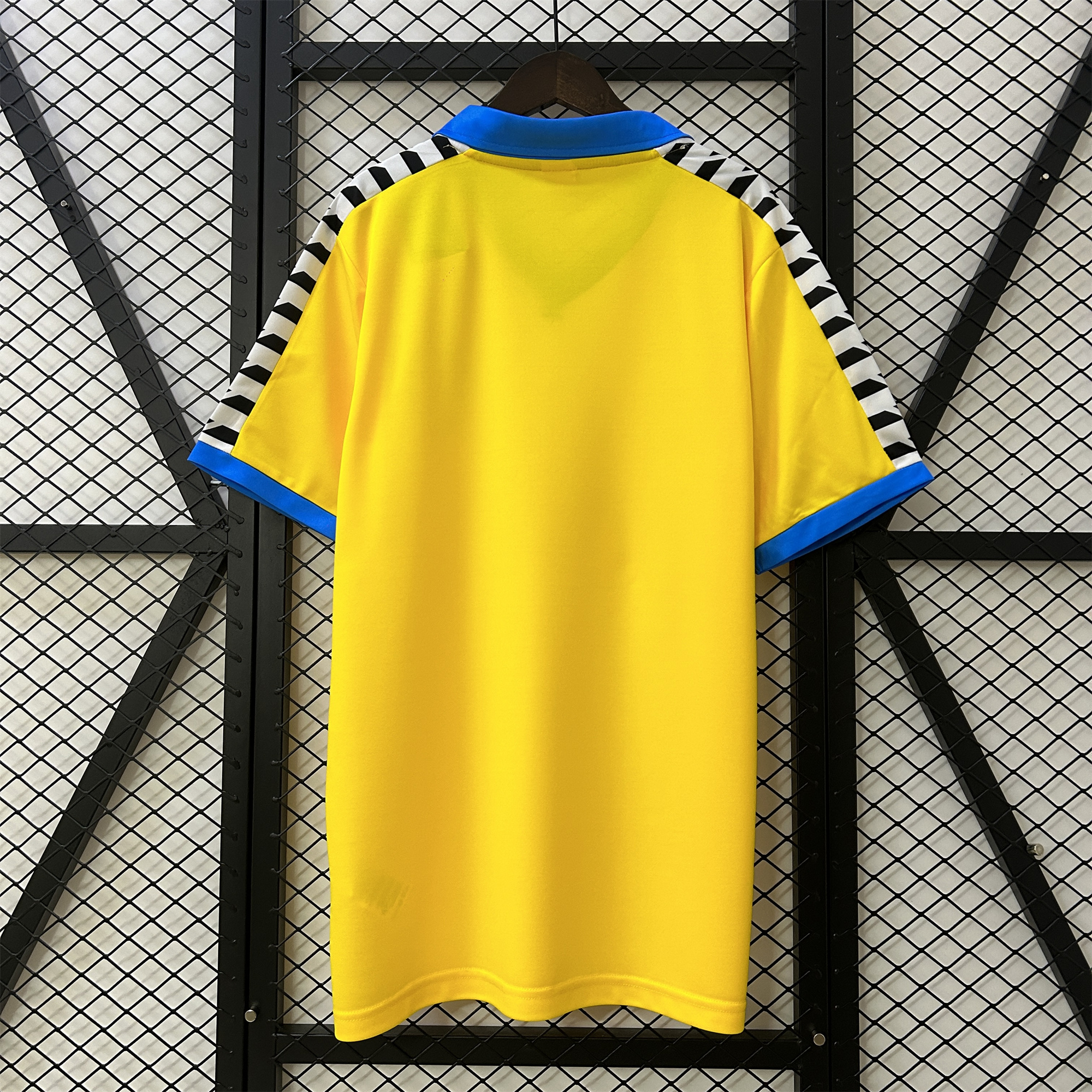 AlphaJersey-Retro Cádiz Cadiz 1983-84 Home Jersey