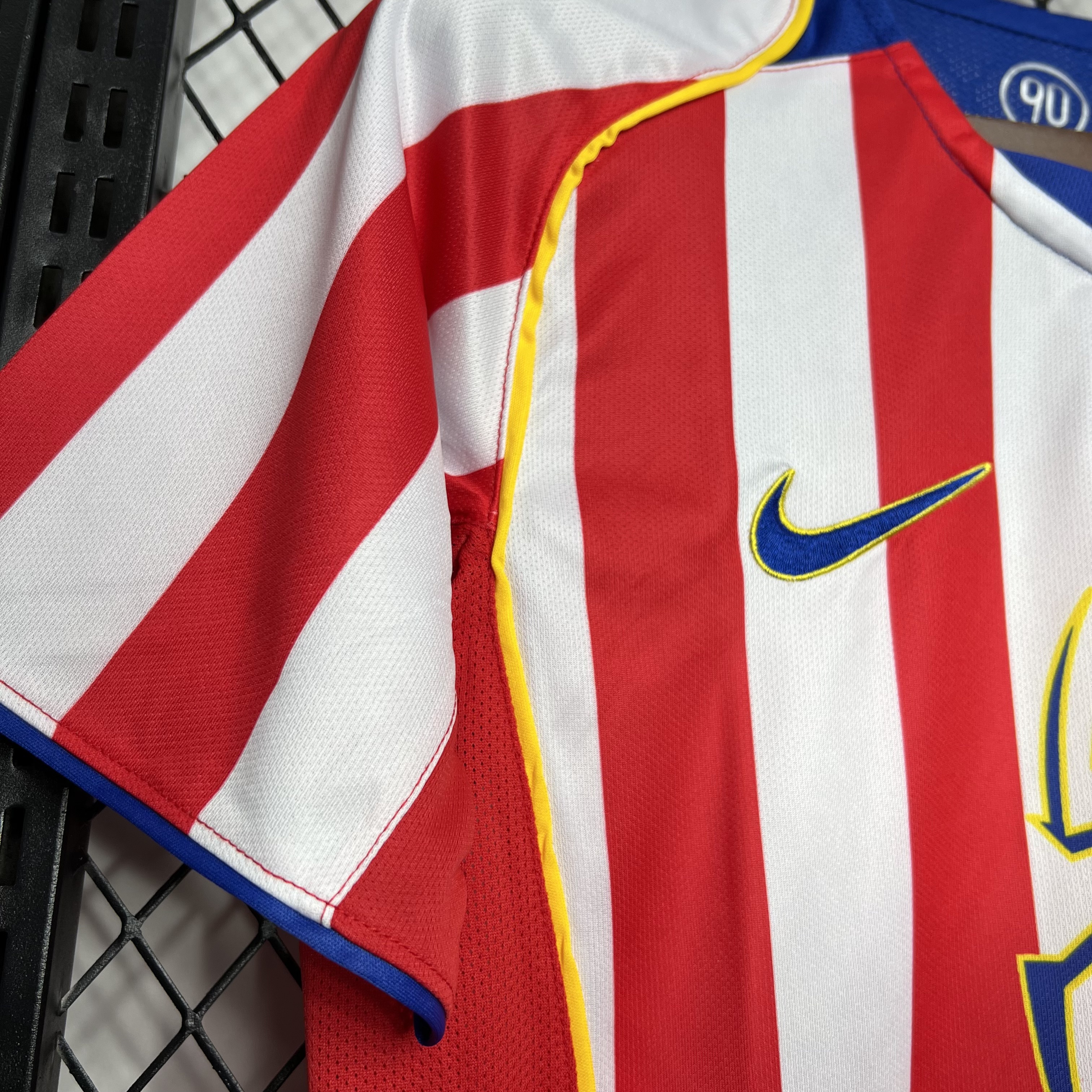 AlphaJersey-Retro Atletico Madrid 2004-05 Home Stadium Jersey - S.p.i.d.e.r M.a.n