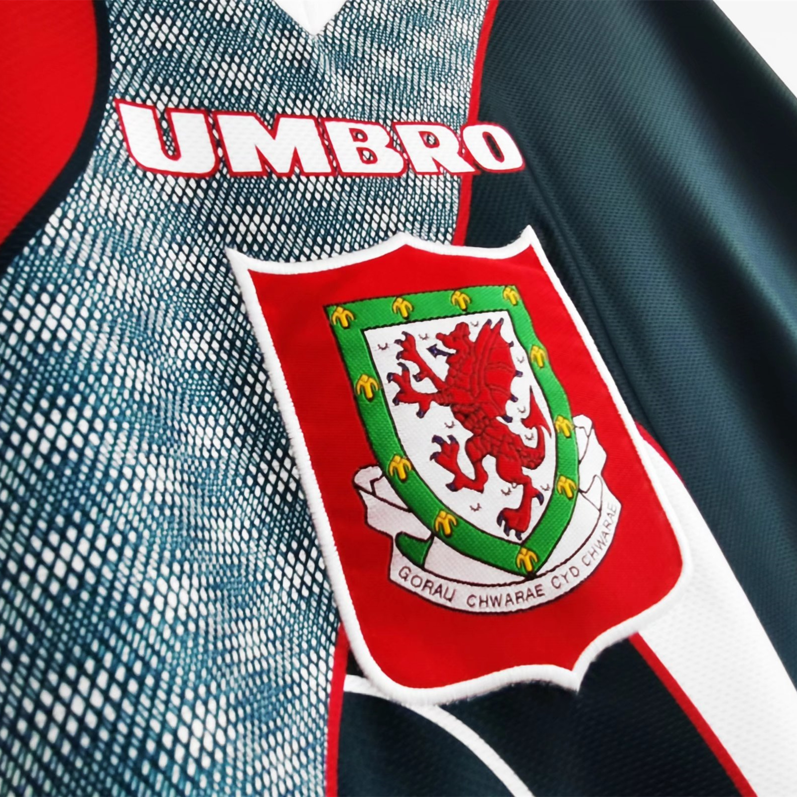 AlphaJersey-Retro Wales 1994 Away Stadium Jersey