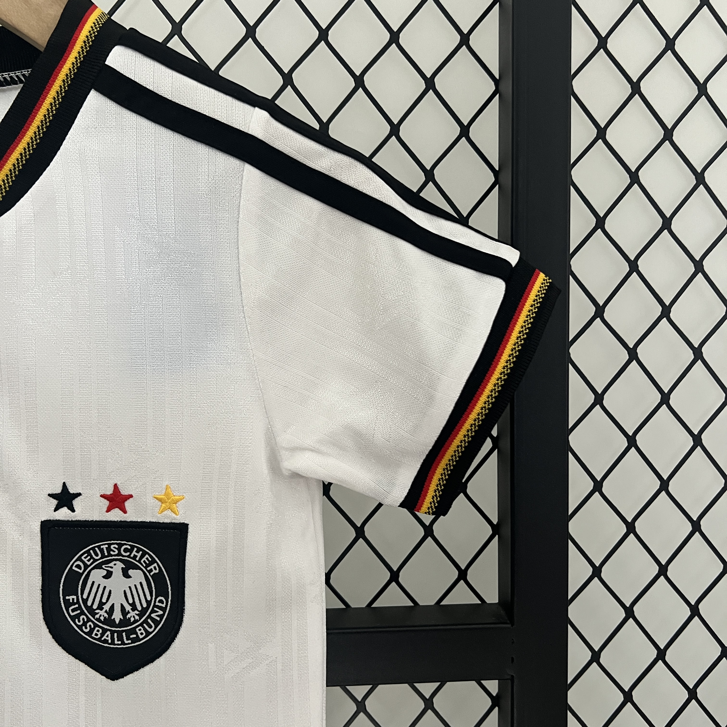 AlphaJersey-Retro Germany 1996 Home Stadium Kids Kit