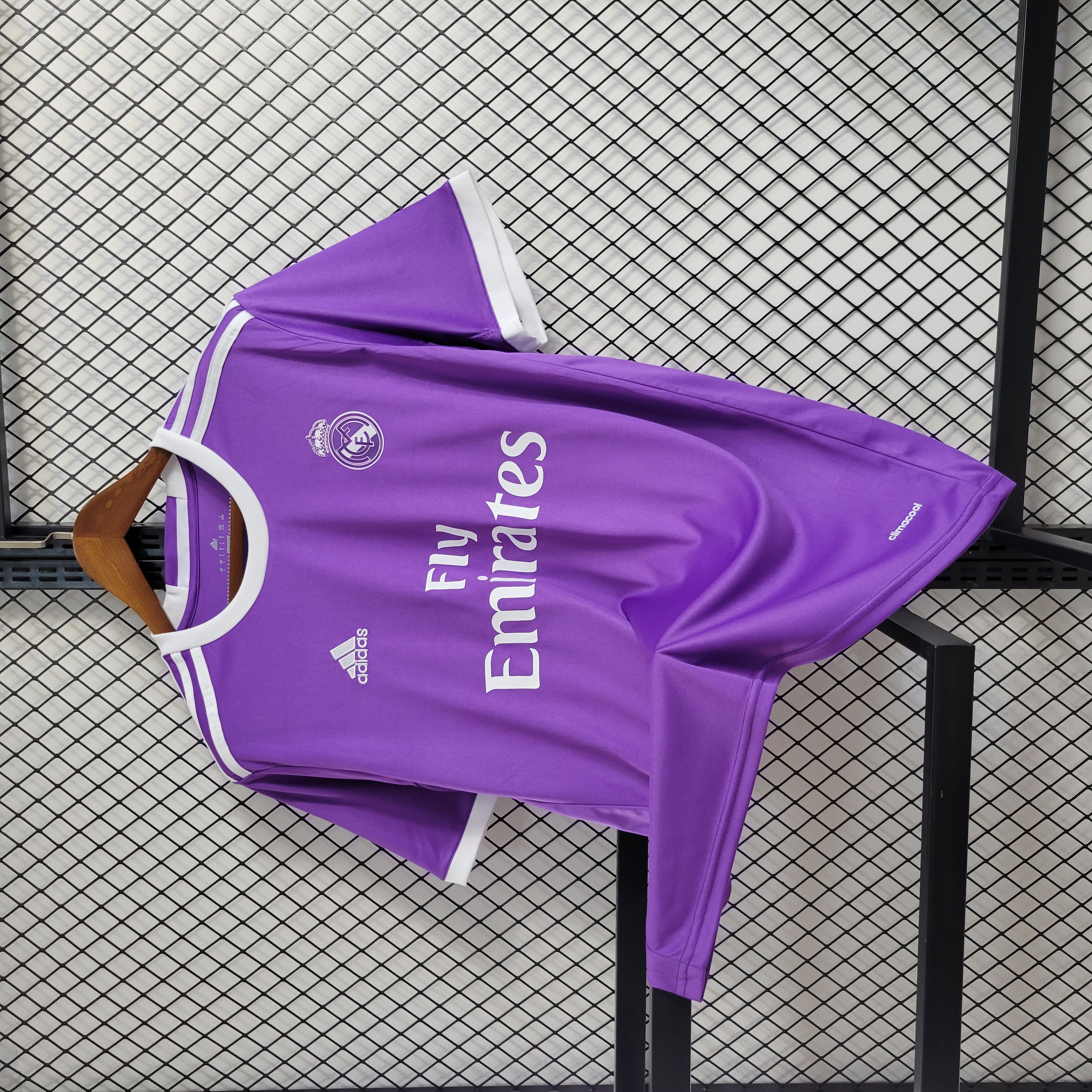 AlphaJersey-Retro Real Madrid 16-17 Away Jersey - Champions League Final Version