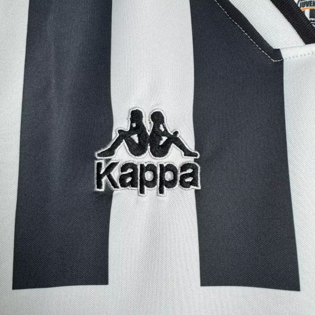 AlphaJersey-Retro Juventus 1995-97 Home Stadium Jersey