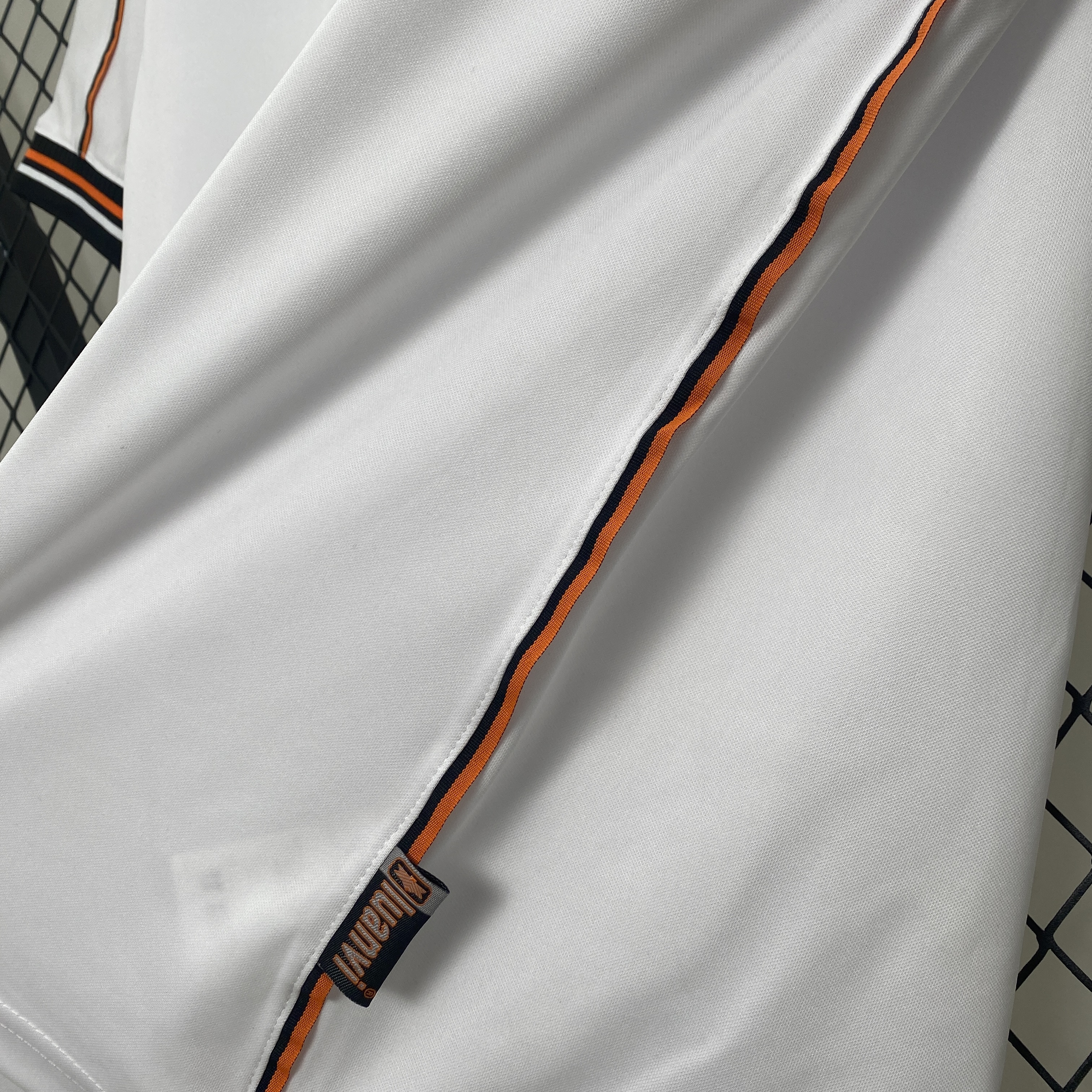 AlphaJersey-Retro Valencia 1999-00 Home Jersey
