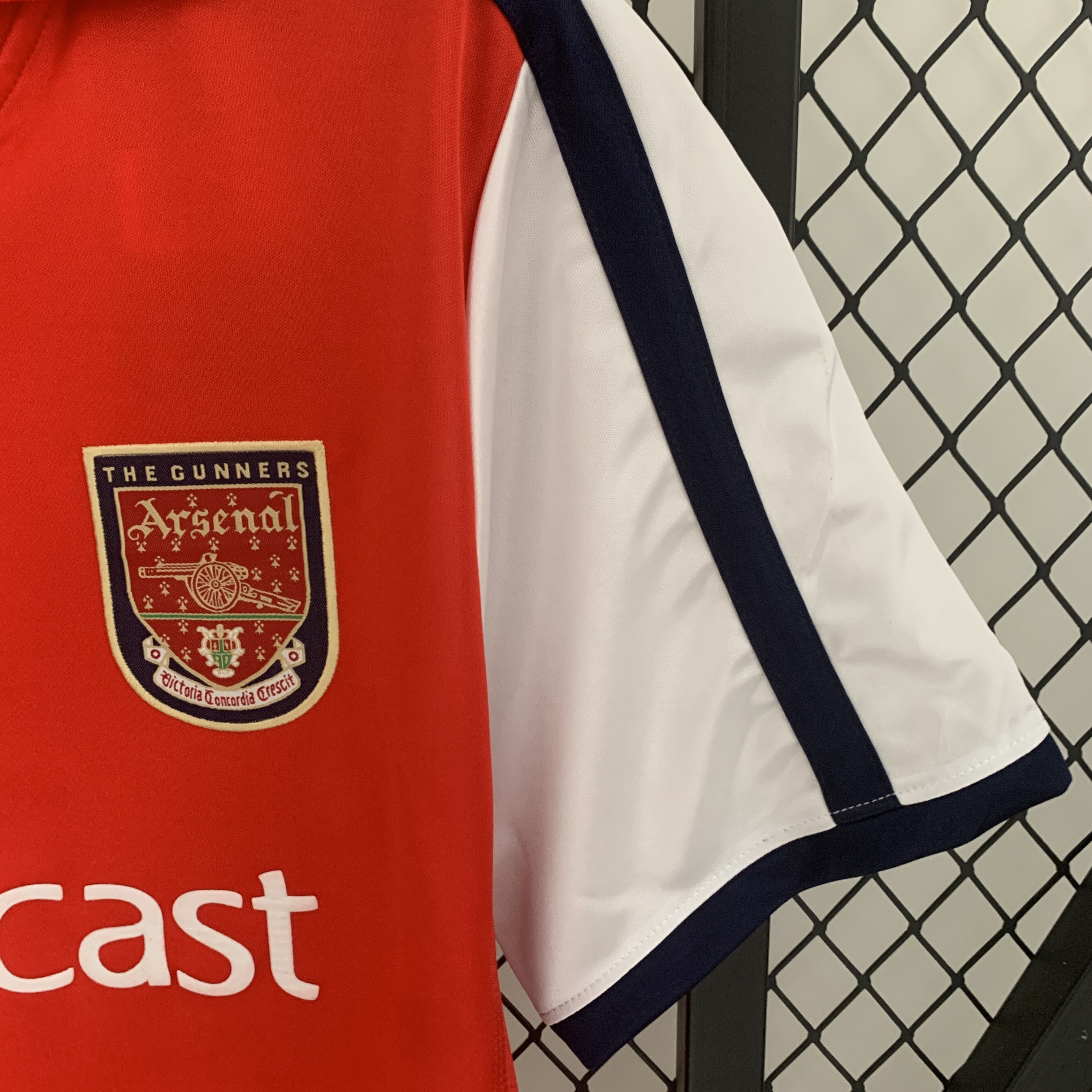 AlphaJersey-Retro Arsenal 01-02 Home Stadium Jersey