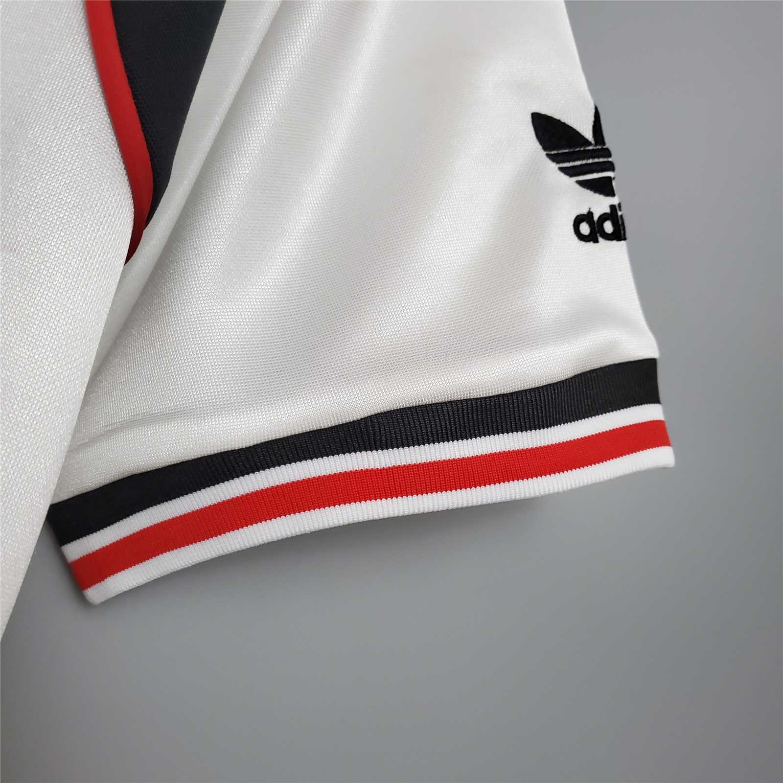 AlphaJersey-Retro Manchester United 85-86 Away Jersey