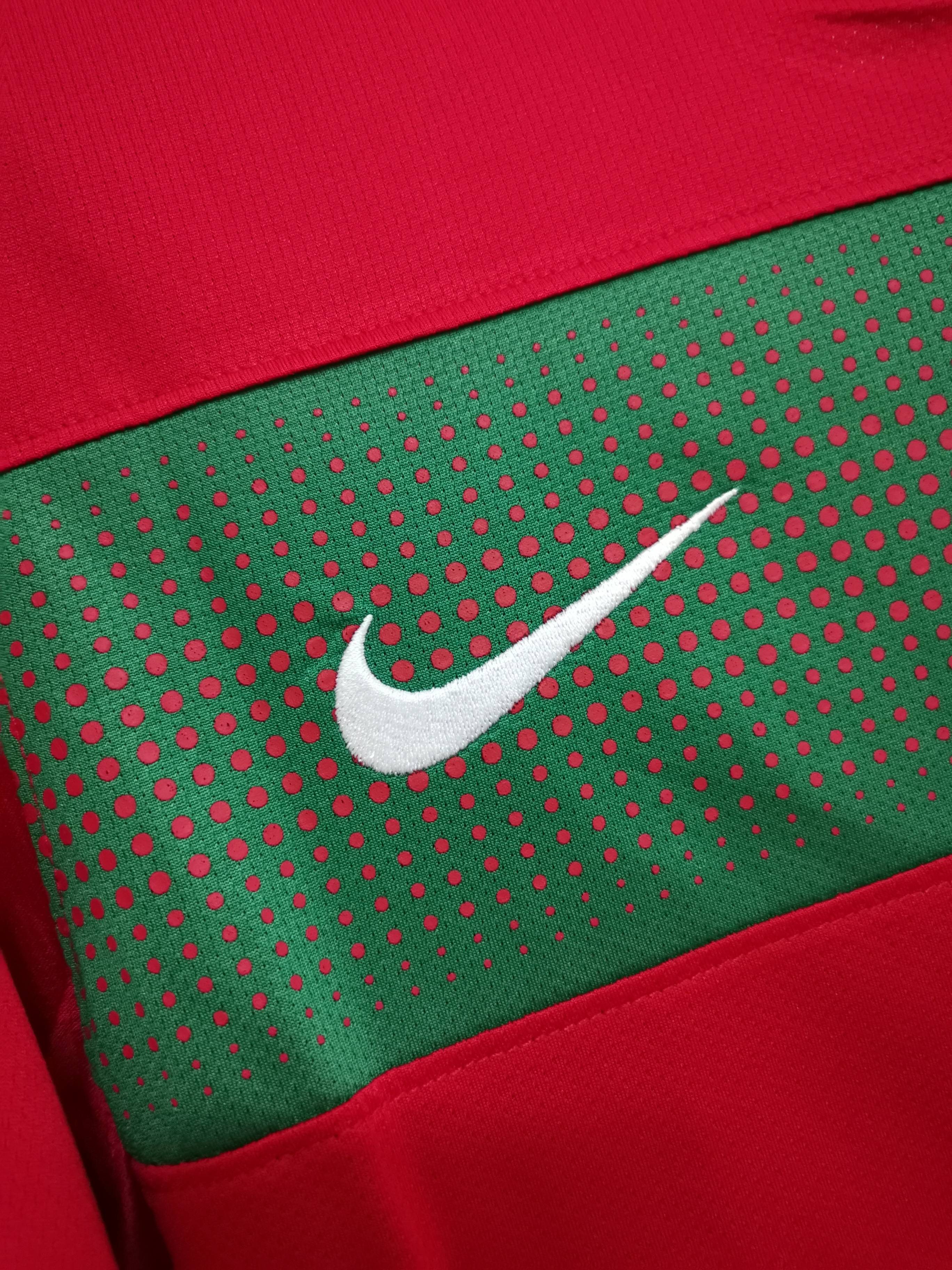 AlphaJersey-Retro Portugal 2010 Home Stadium Jersey