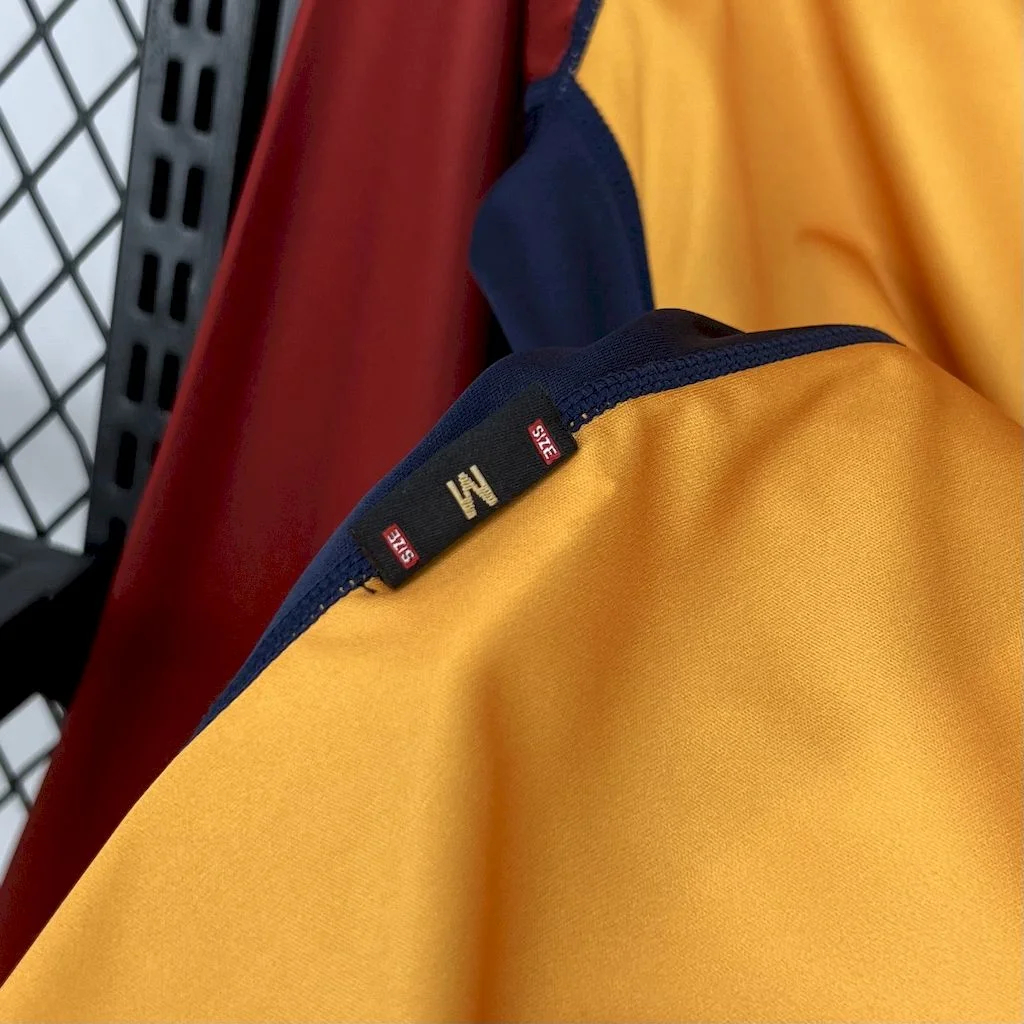 AlphaJersey-Retro Roma 2001-02 Home Long Sleeves Jersey
