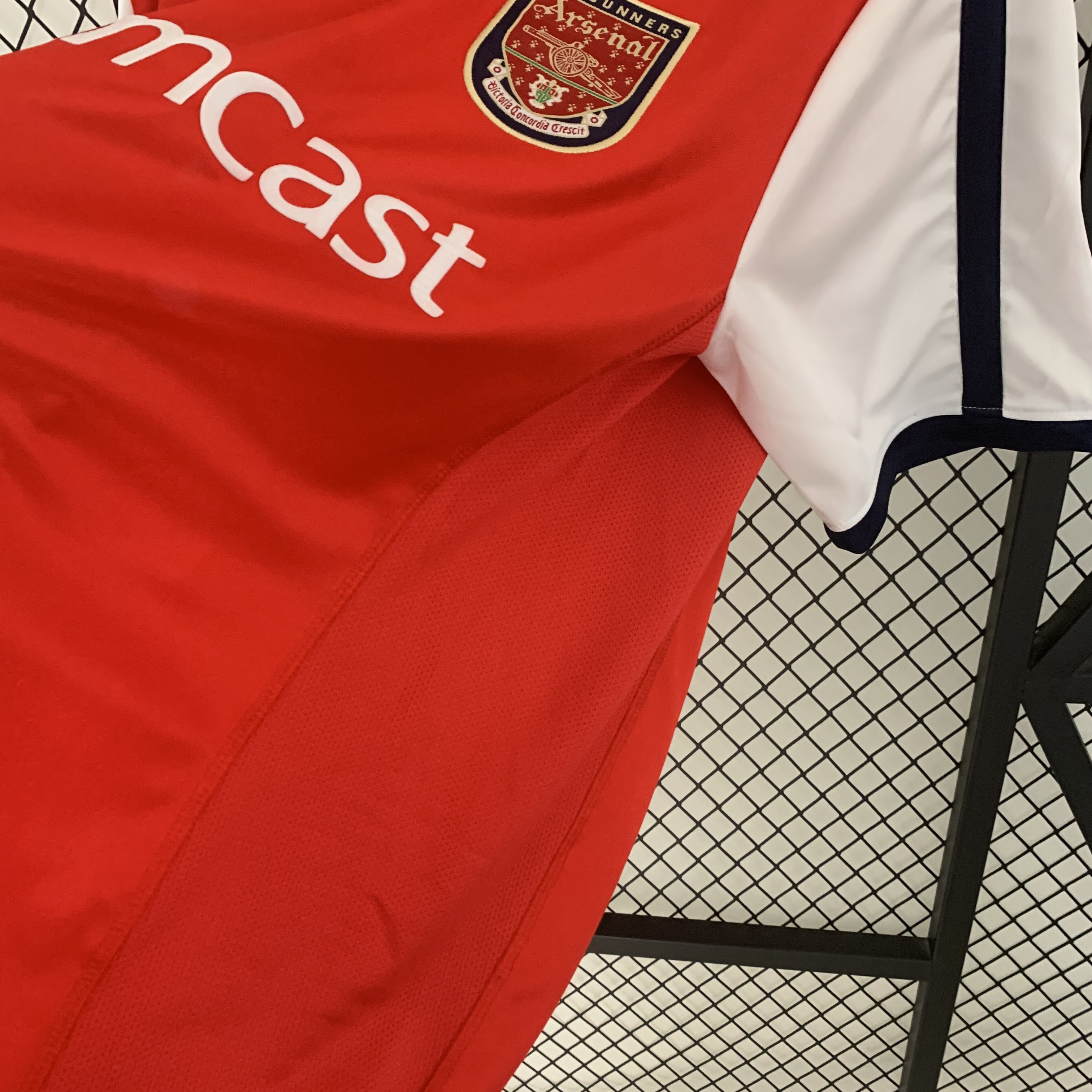 AlphaJersey-Retro Arsenal 01-02 Home Stadium Jersey