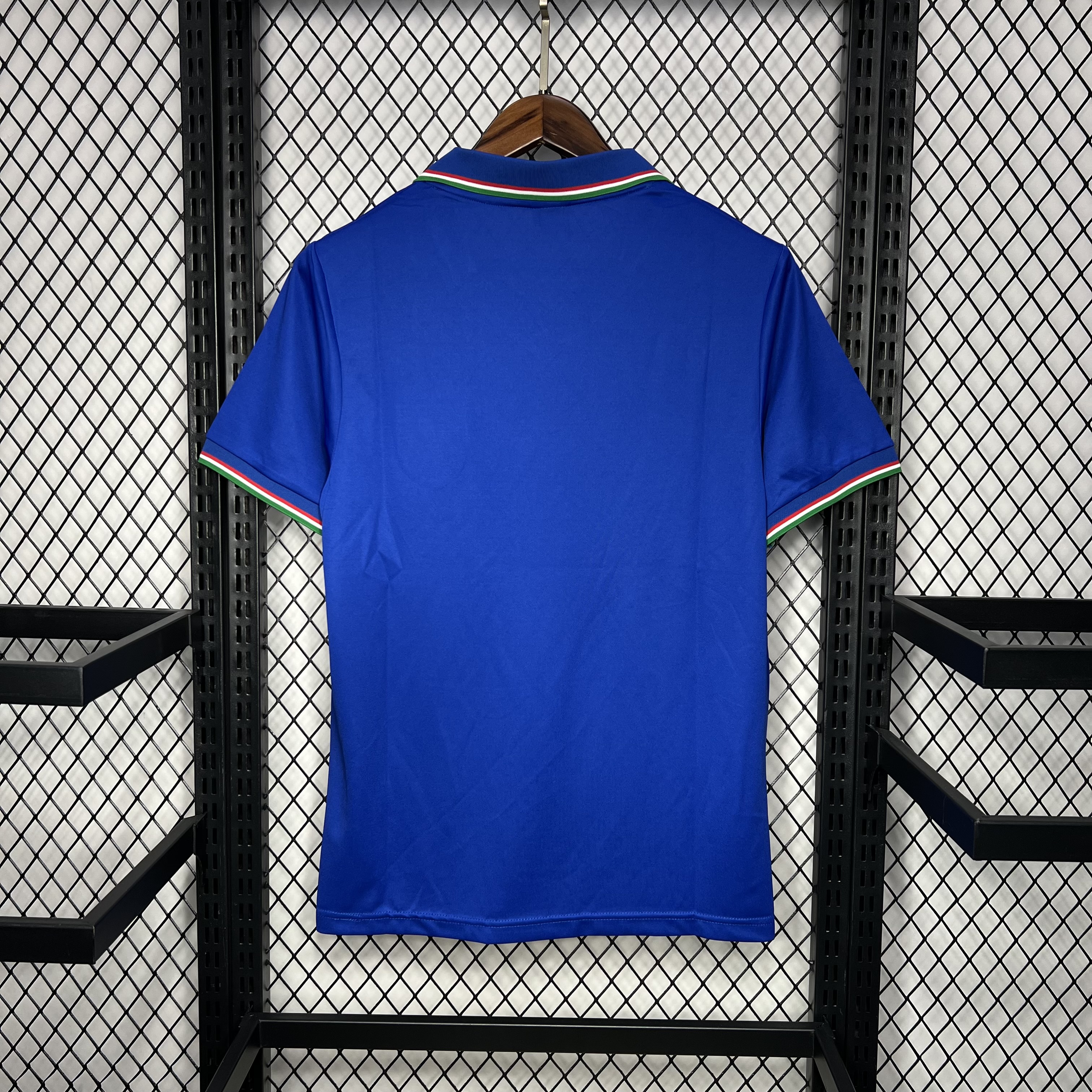 AlphaJersey-Retro Italy 1982 Home Stadium Jersey