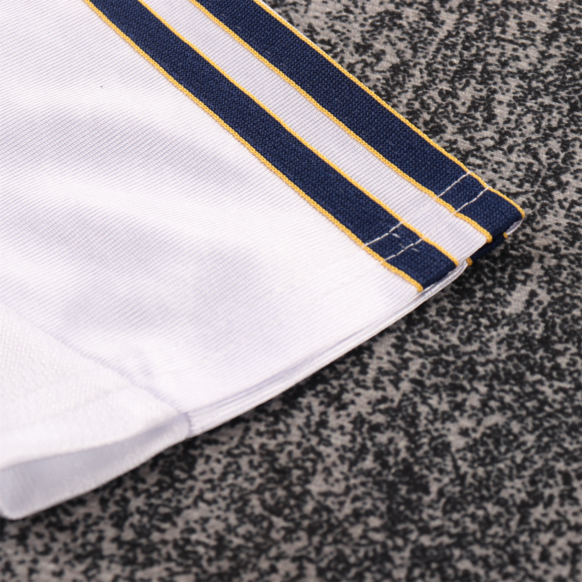 AlphaJersey-Retro Real Madrid 1998-00 Home Kids Kit