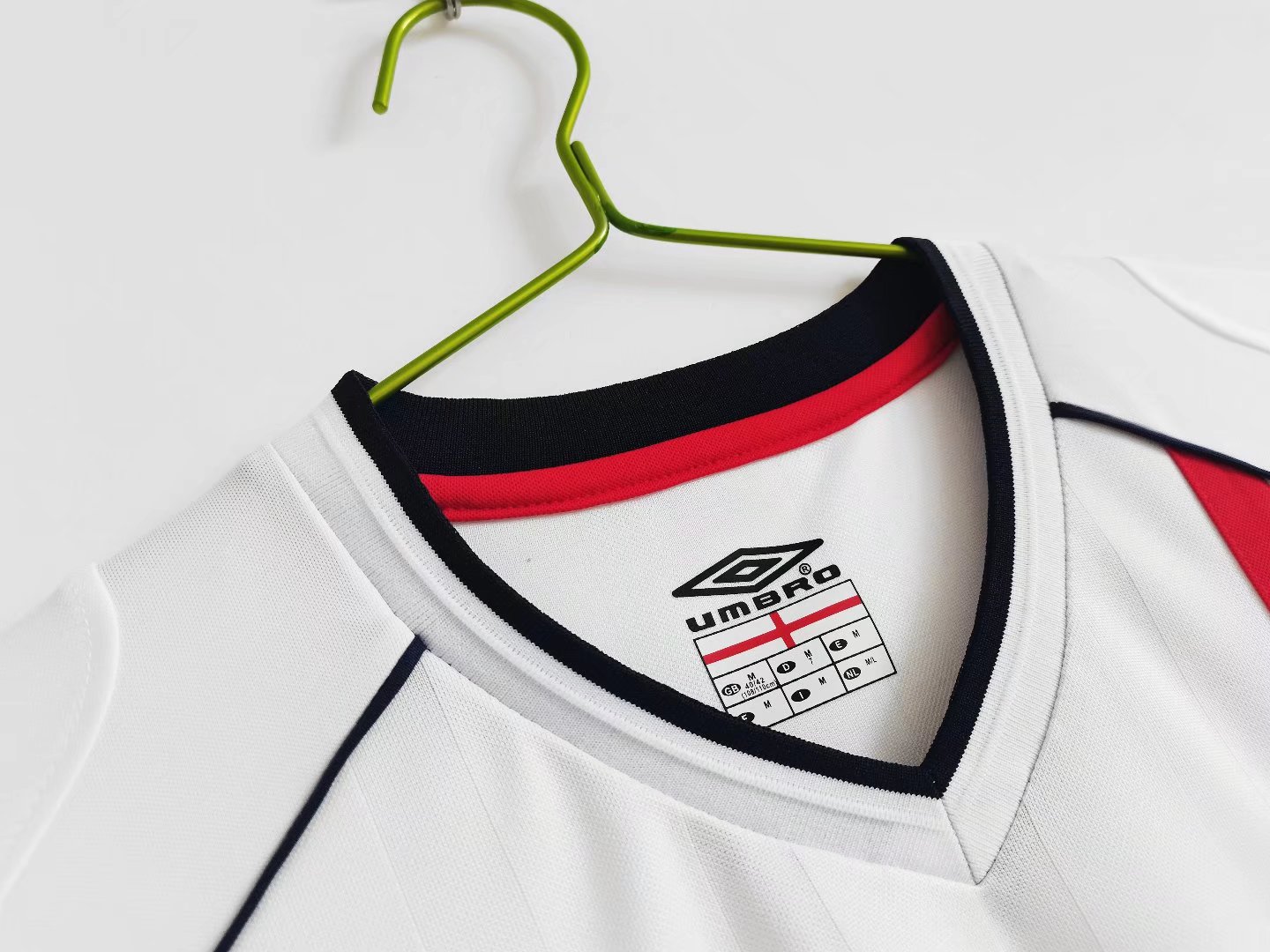 AlphaJersey-Retro England 2002 Home Stadium Jersey