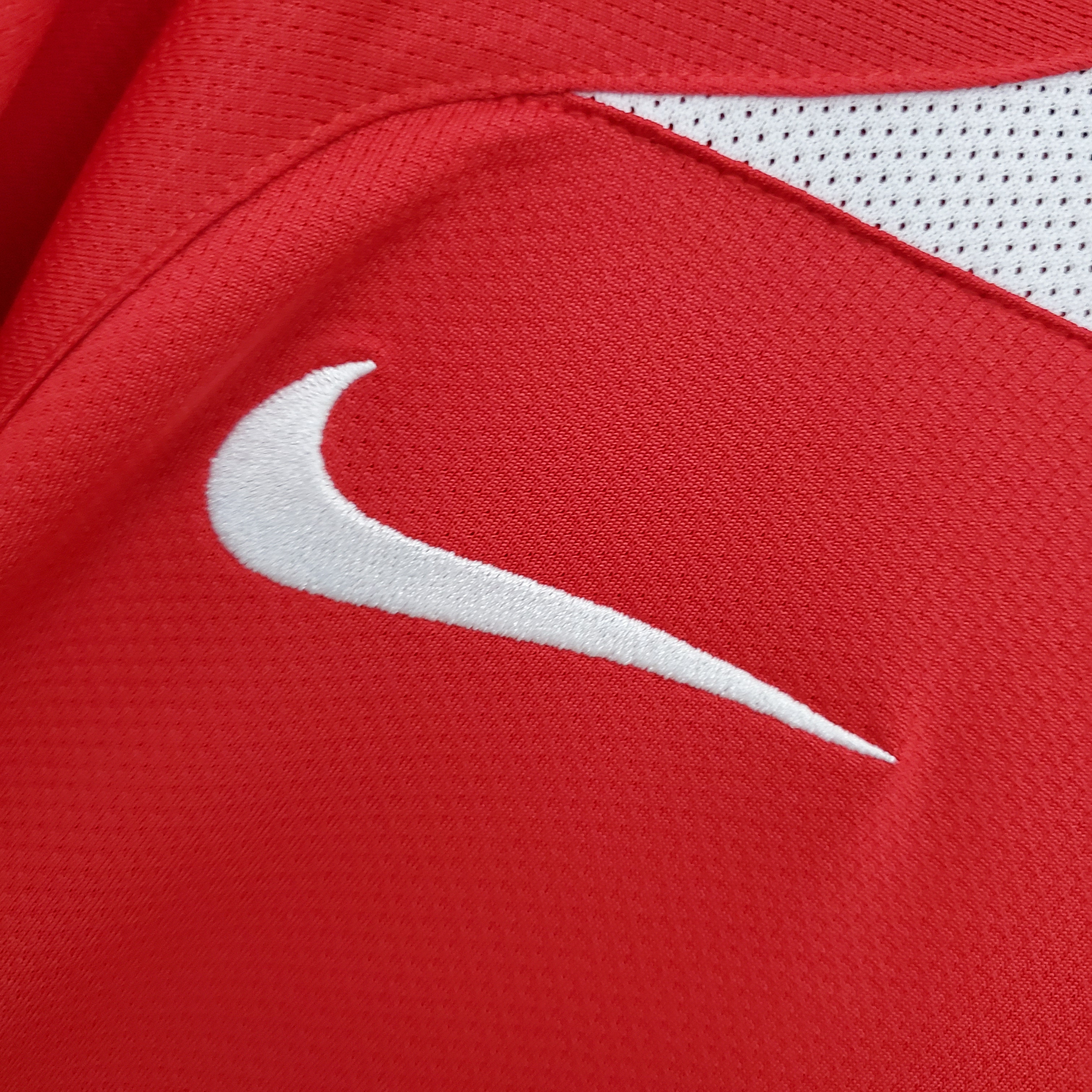 AlphaJersey-Retro Manchester United 04-06 Home Jersey