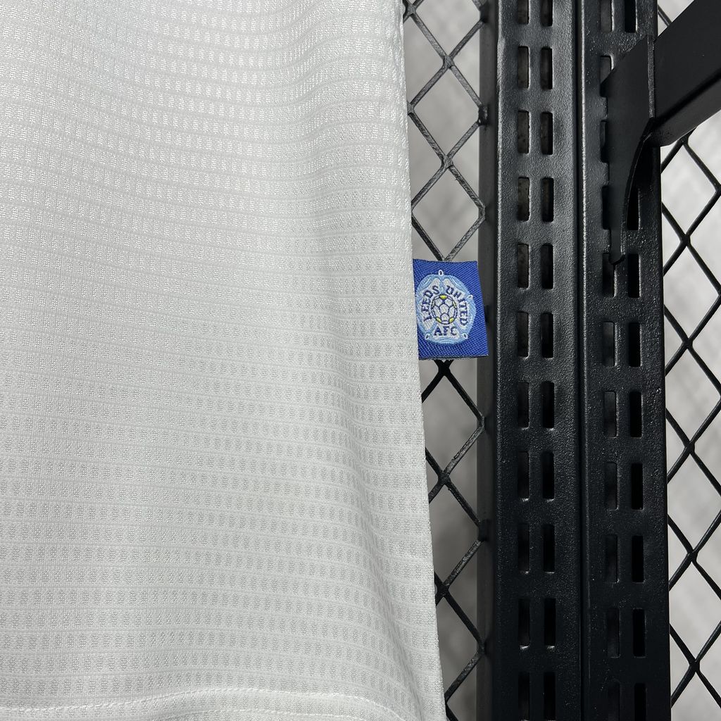 AlphaJersey-Retro Leeds United 1995-96 Home Jersey