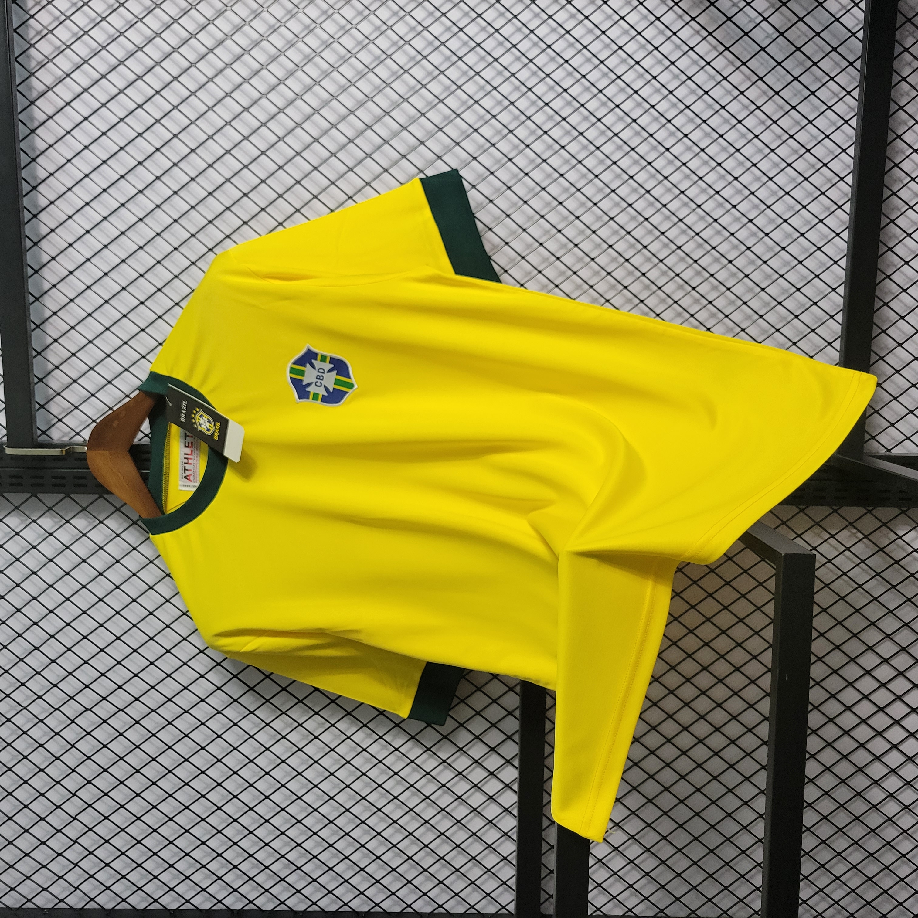 AlphaJersey-Retro Brazil 1970 Home Stadium Jersey