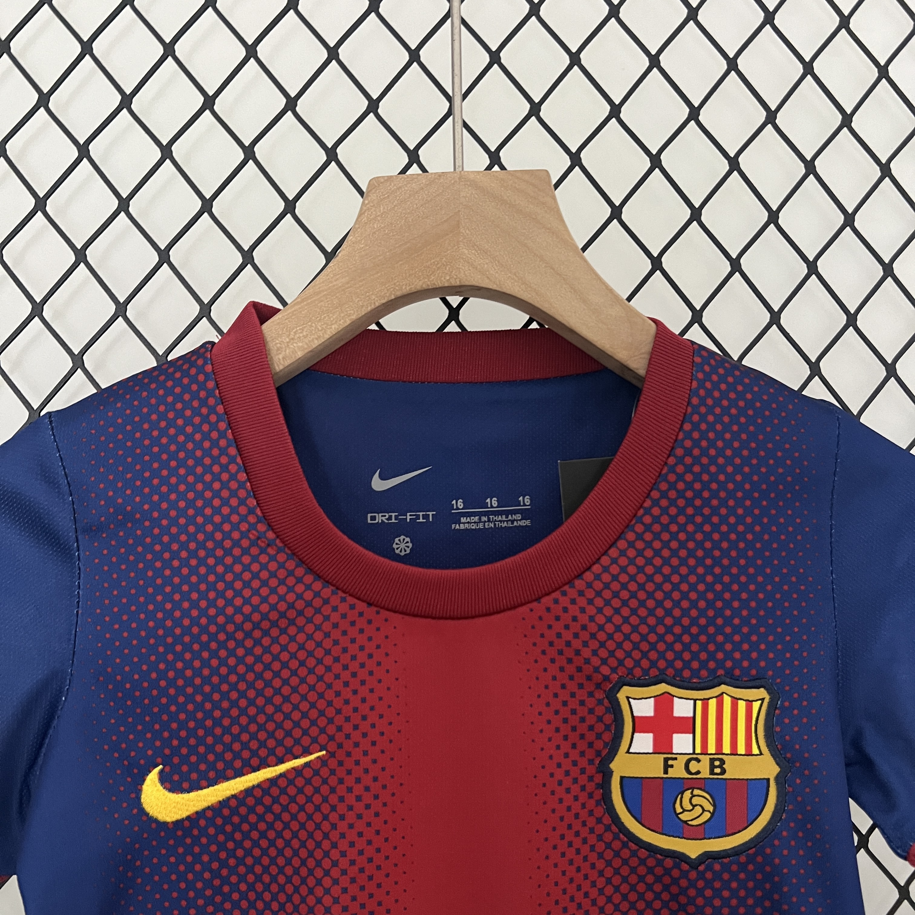 AlphaJersey-Retro Barcelona 2012-13 Home Stadium Kids Kit