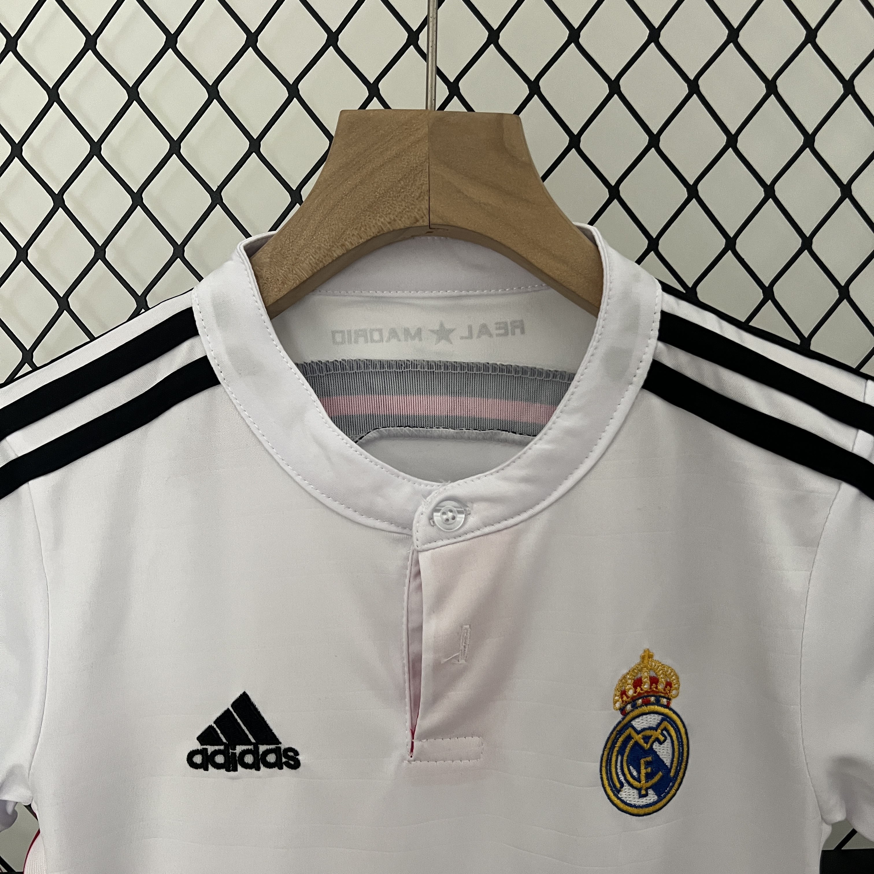 AlphaJersey-Retro Real Madrid 14-15 Home Stadium Kids Kit