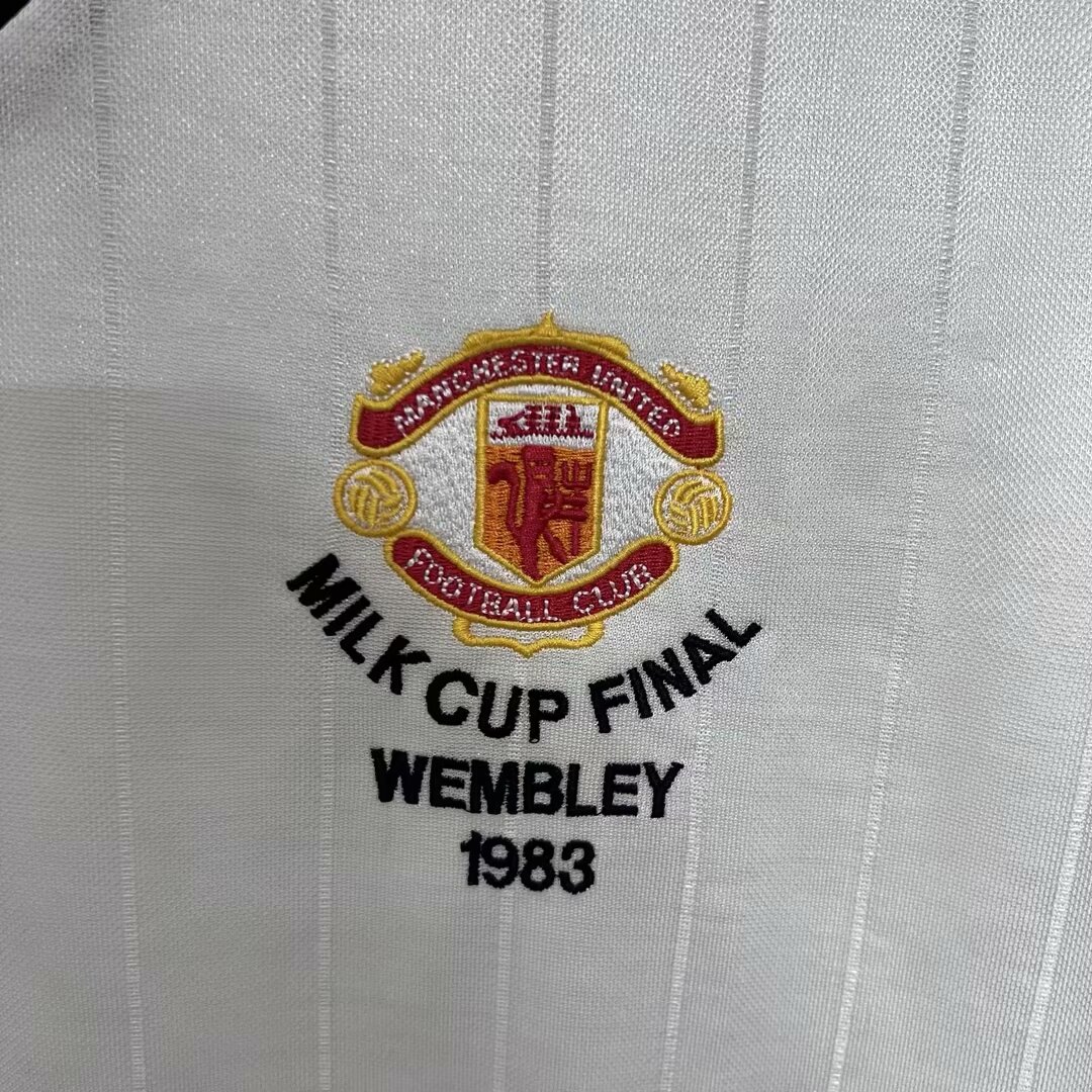 AlphaJersey-Retro Manchester United 82-84 Away Long Sleeve Jersey League Cup Final