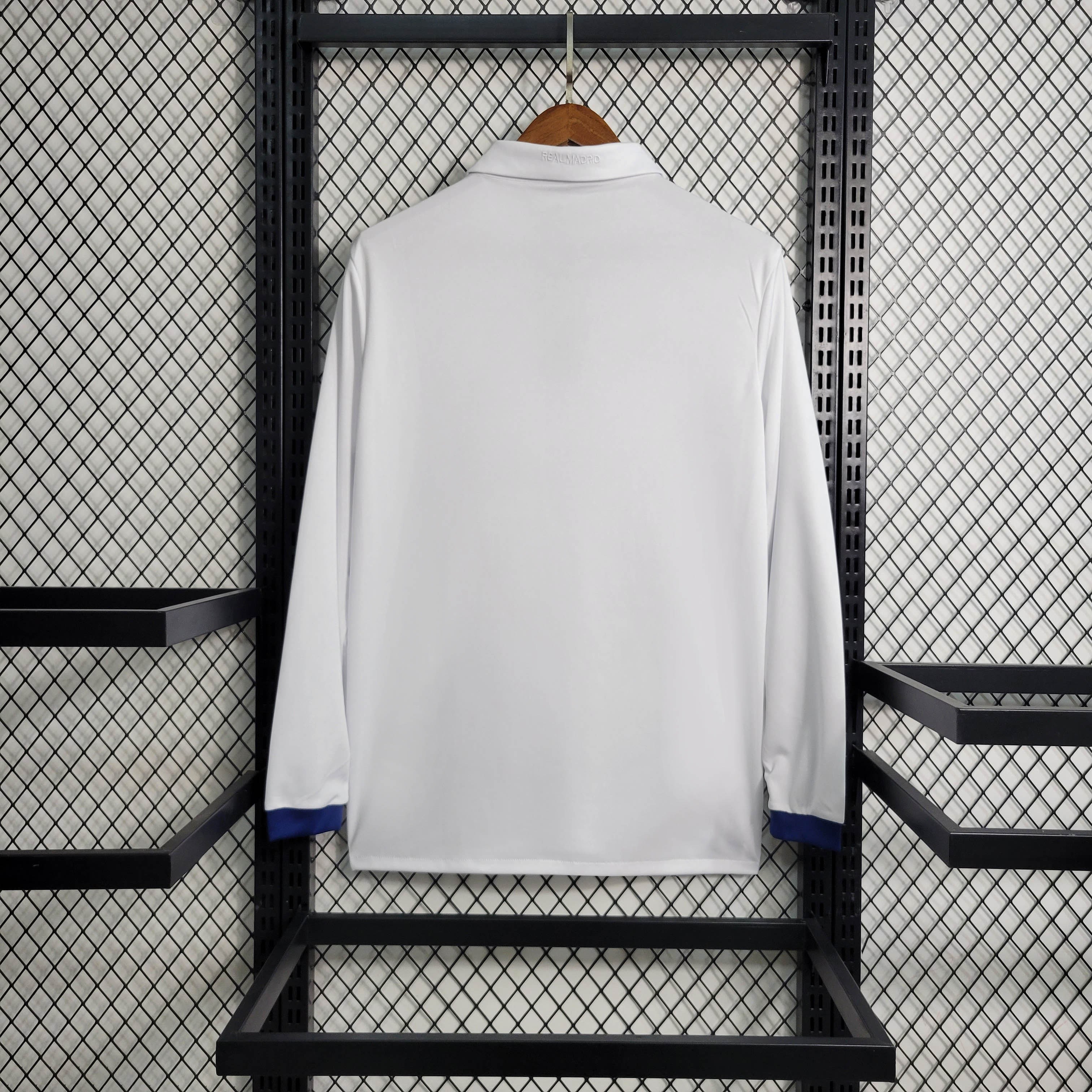 AlphaJersey-Retro Real Madrid 16-17 Home Long Sleeve Jersey
