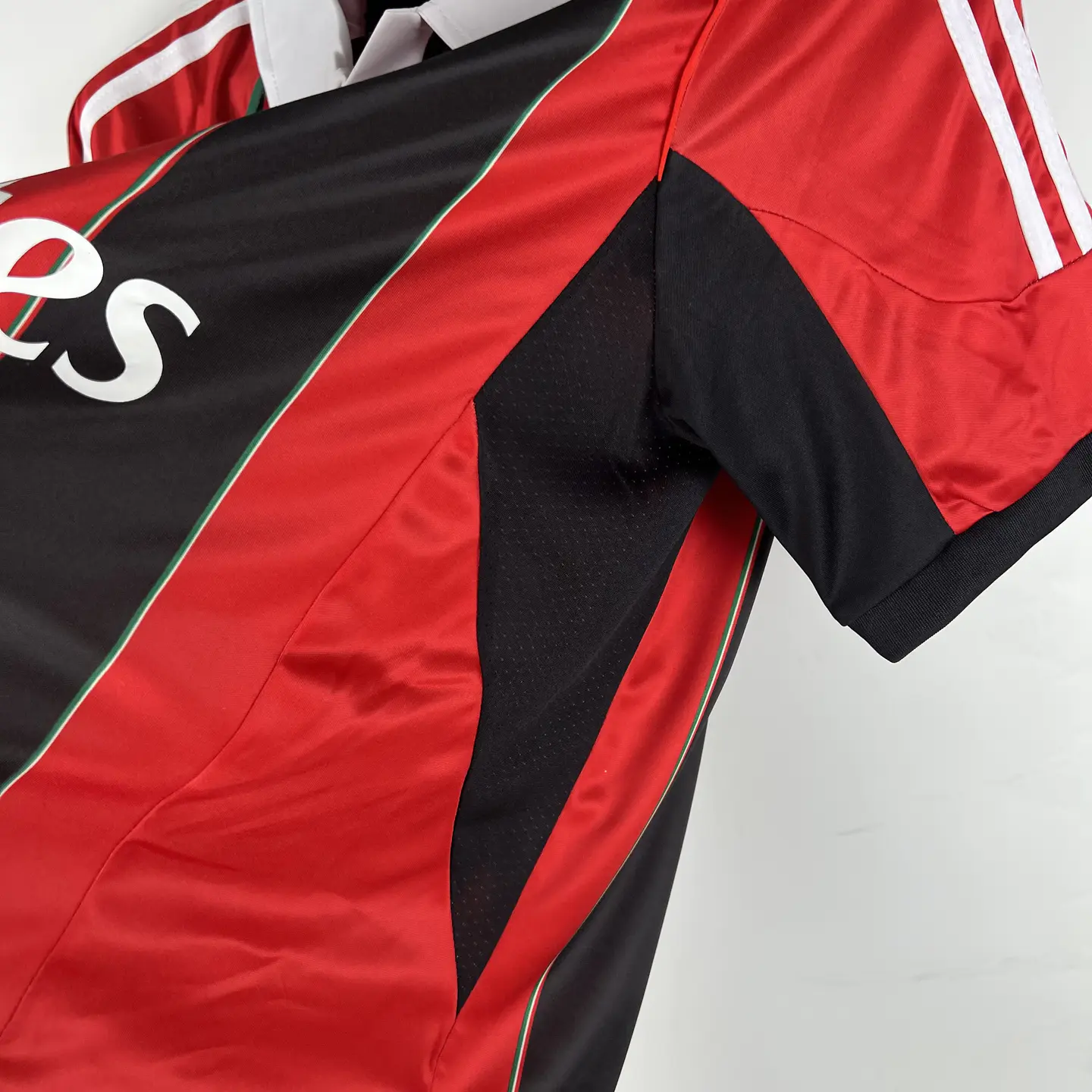 Socce Jerseys-topleaguejerseys.com