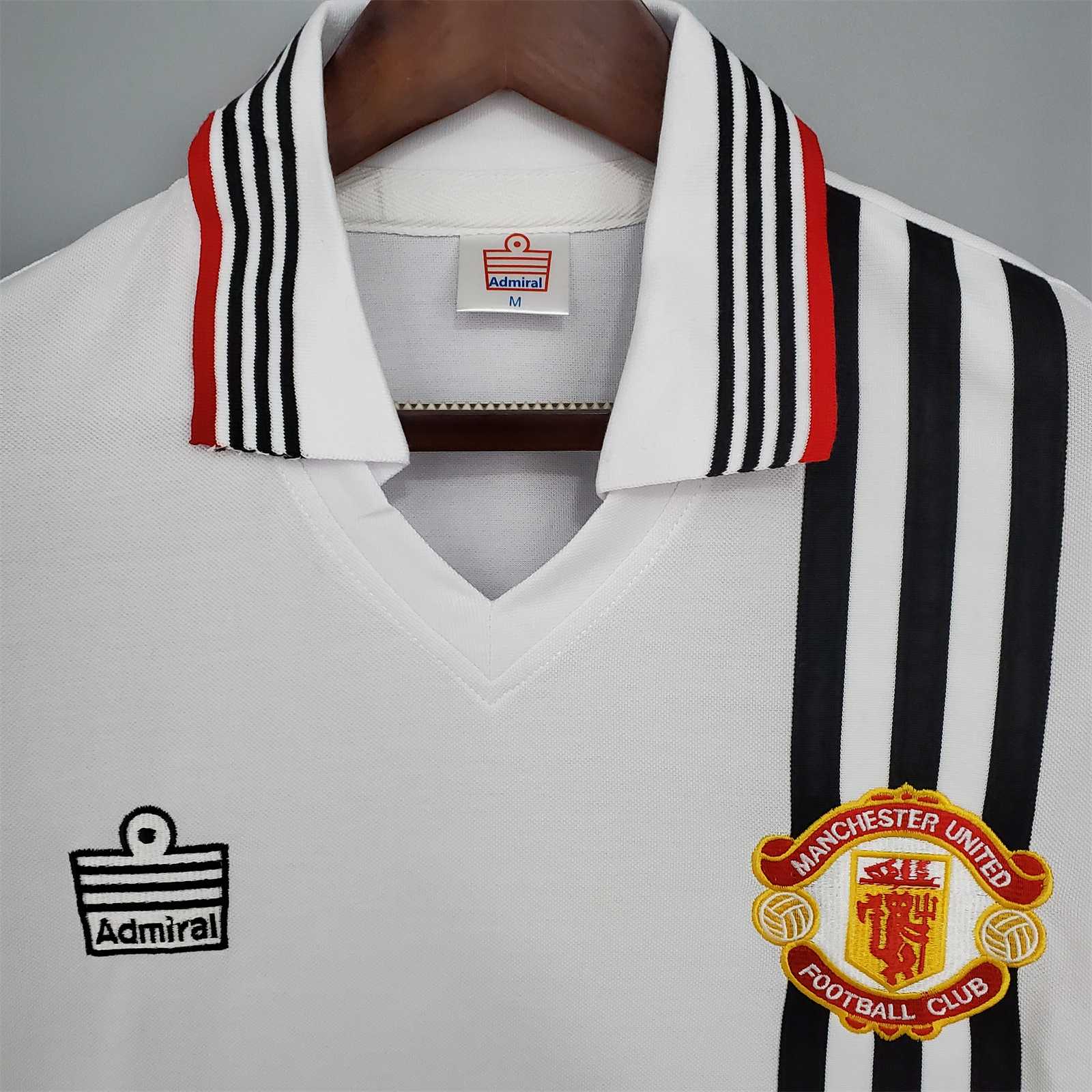 AlphaJersey-Retro Manchester United 75-80 Away Jersey