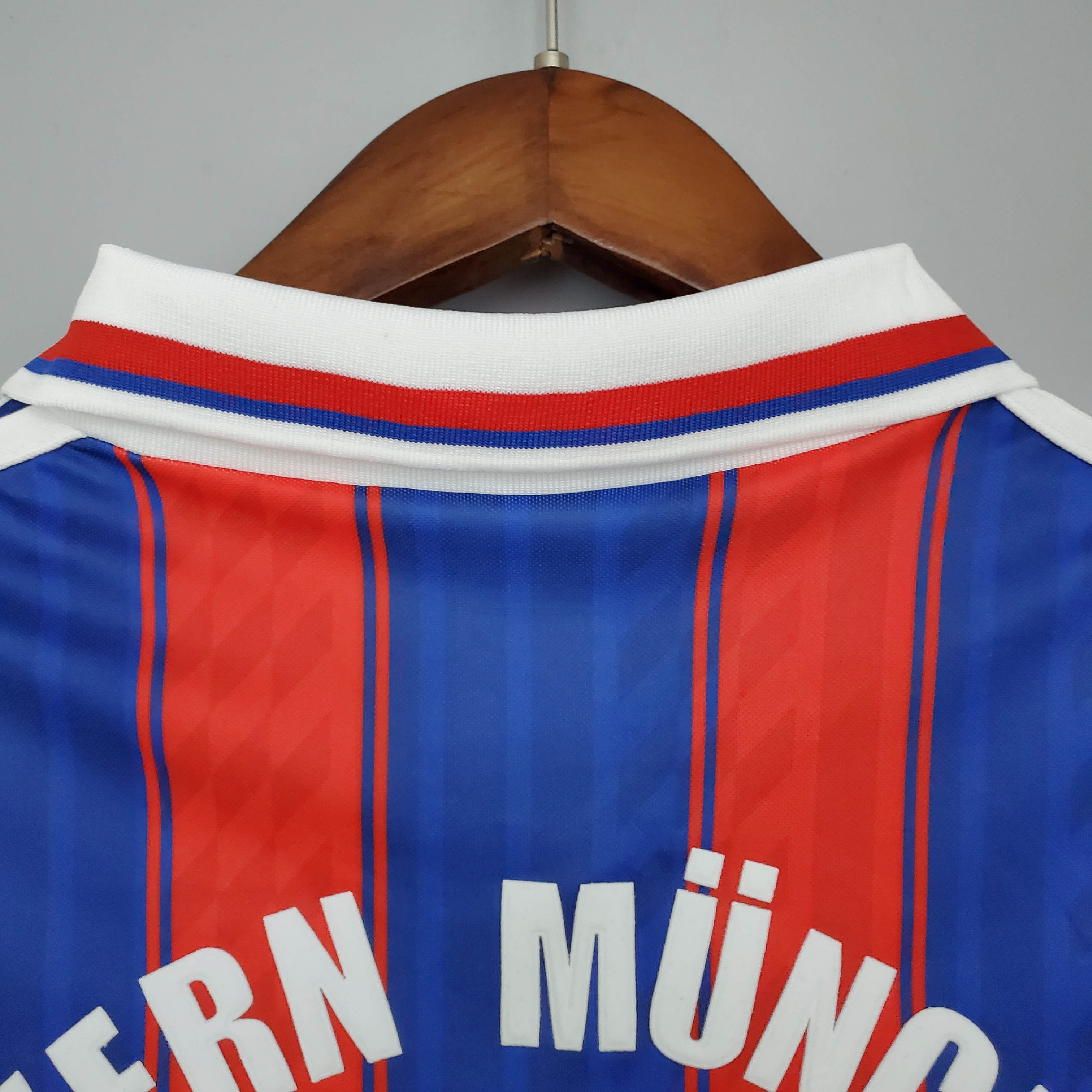 AlphaJersey-Retro Bayern Munich 95-97 Home Stadium Jersey