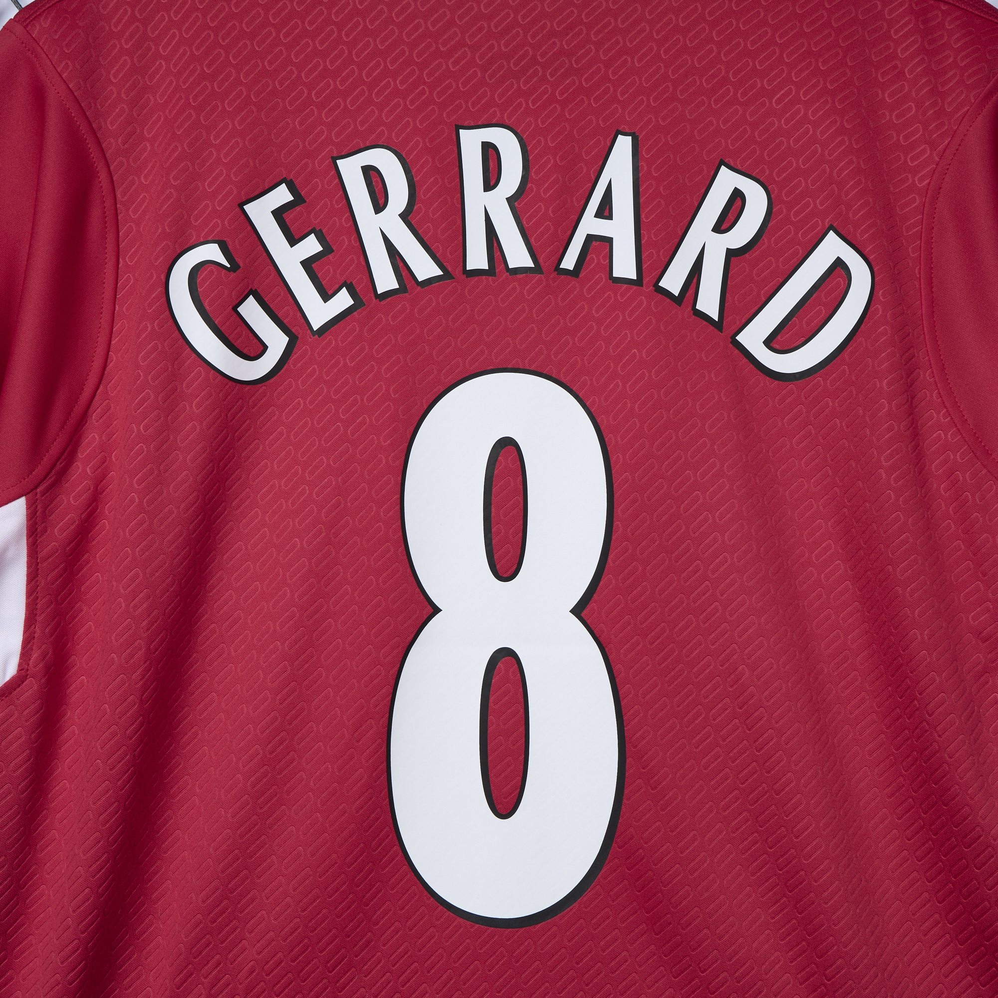 AlphaJersey-Retro Liver.pool 2005 Home Stadium Jersey - with UEFA Champions League Final Patch