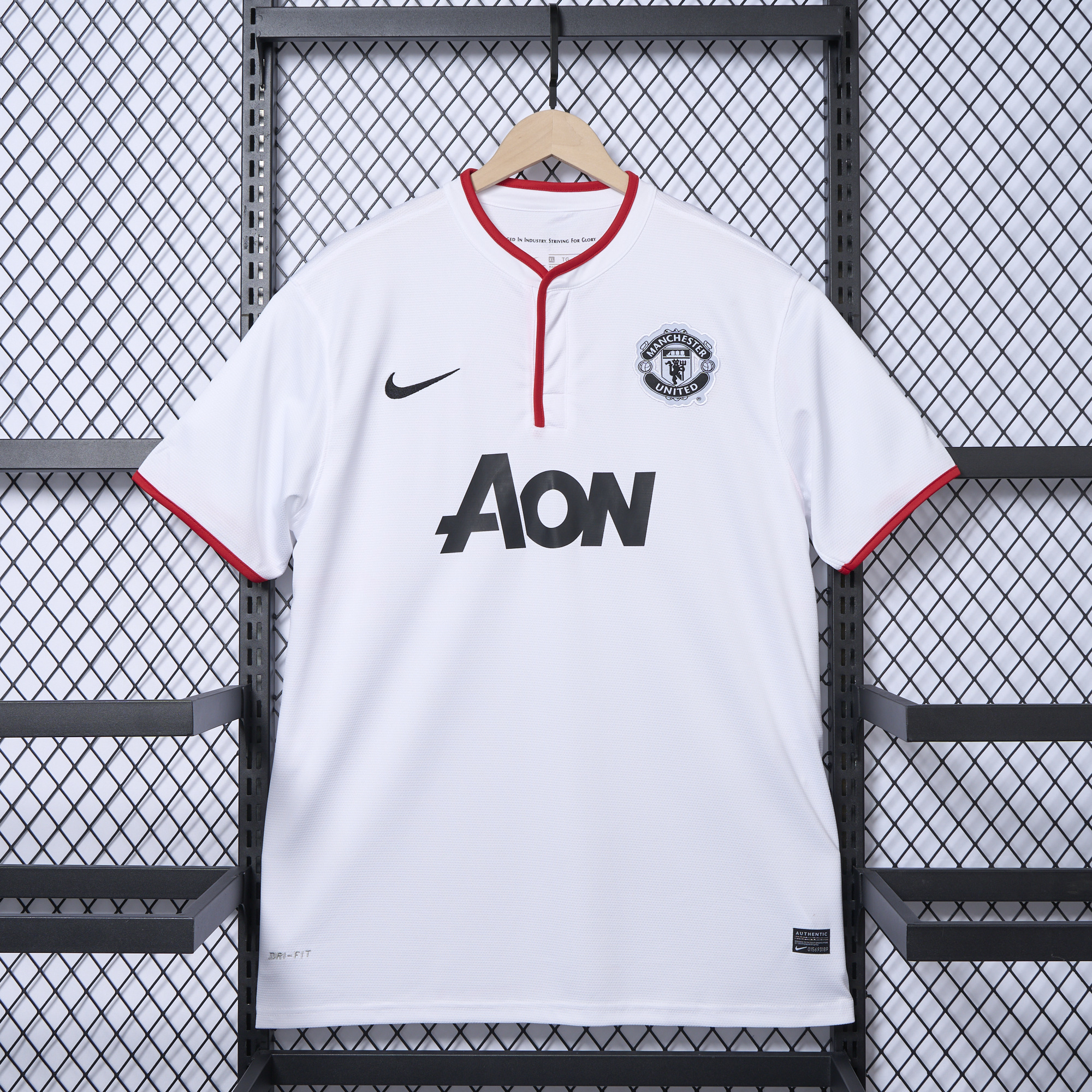 AlphaJersey-Retro Manchester United 13-14 Away Stadium Jersey