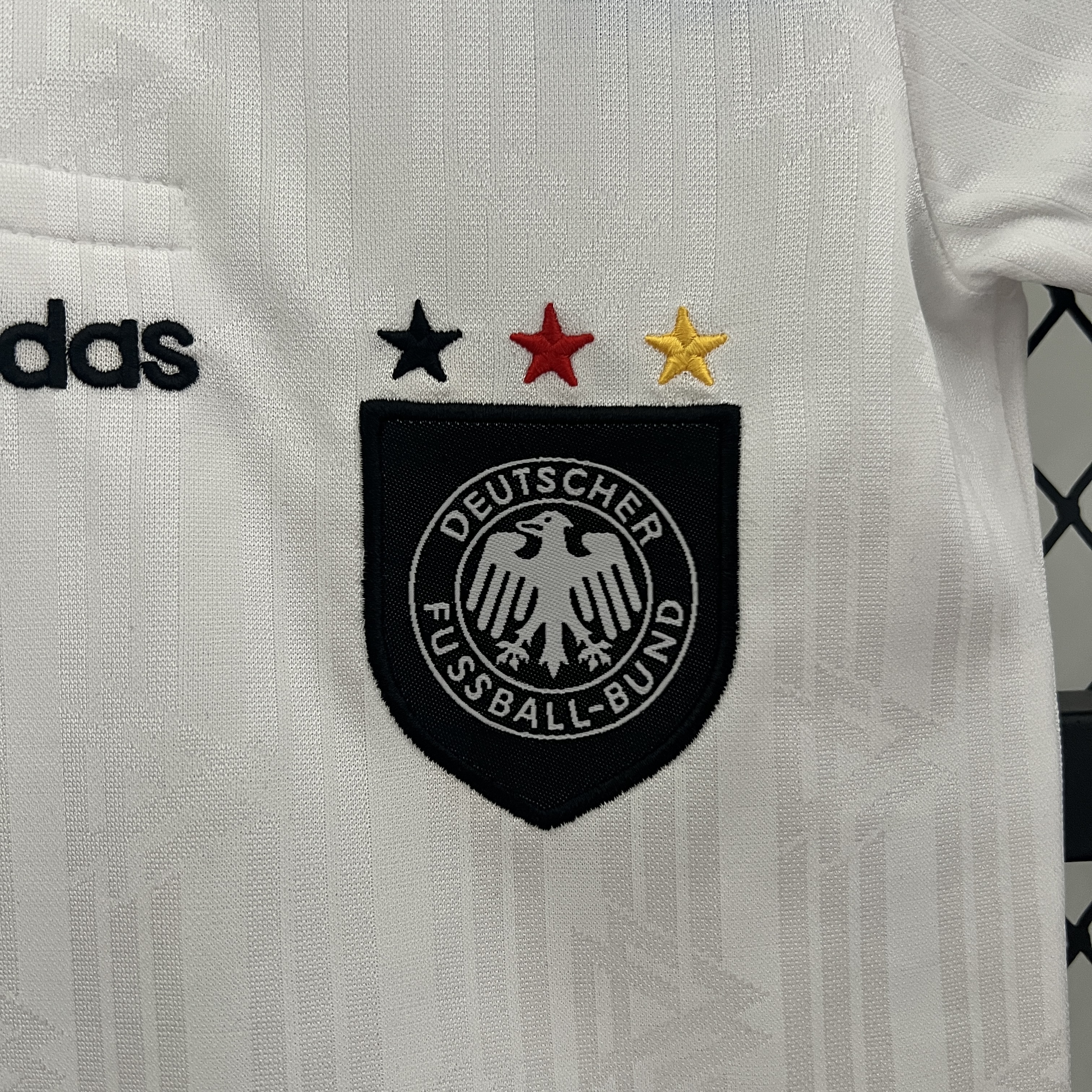 AlphaJersey-Retro Germany 1996 Home Stadium Kids Kit