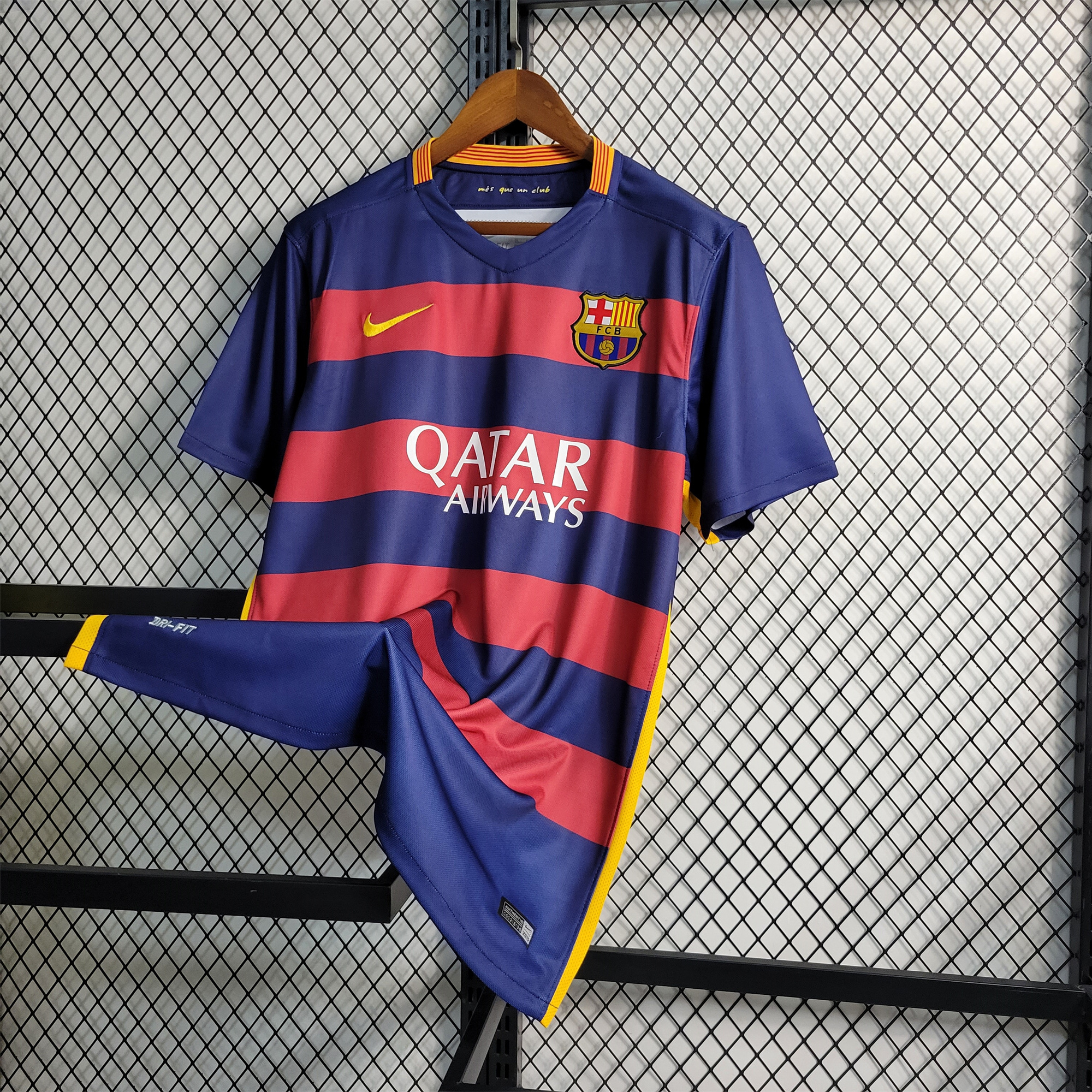 AlphaJersey-Retro Barcelona 15-16 Home Stadium Jersey