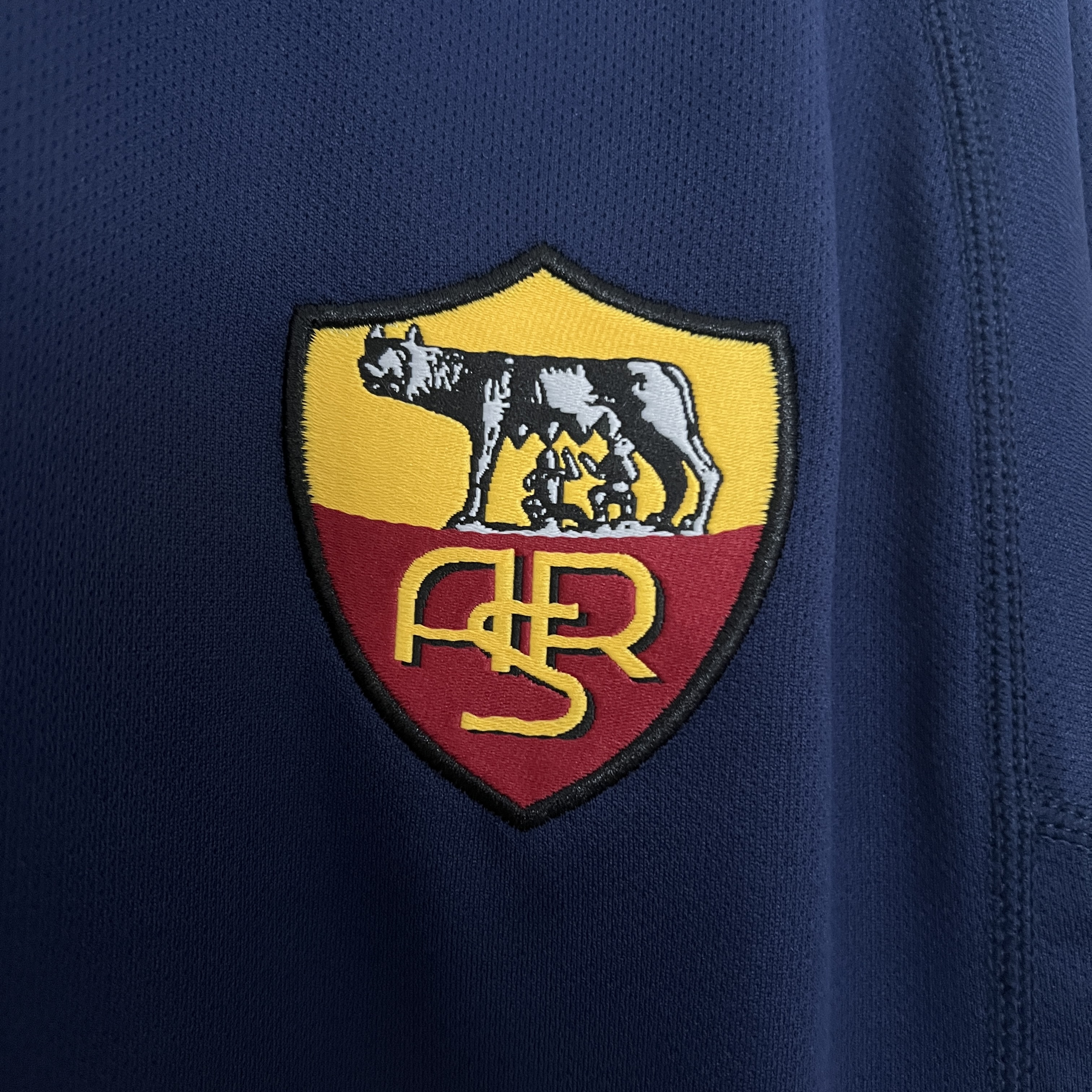 AlphaJersey-Retro Roma 2000-01 Third Jersey