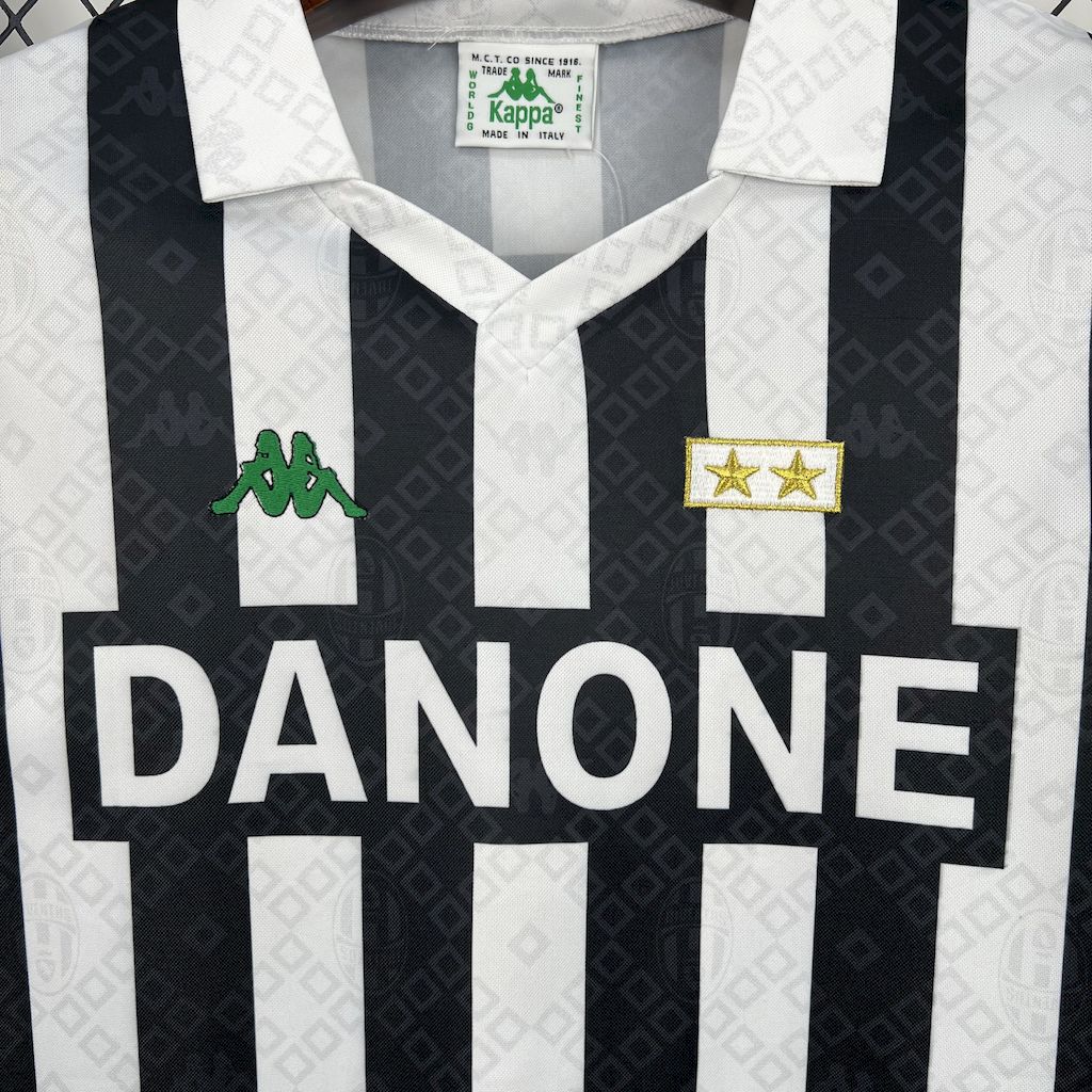 AlphaJersey-Retro Juventus 1992-94 Home Jersey