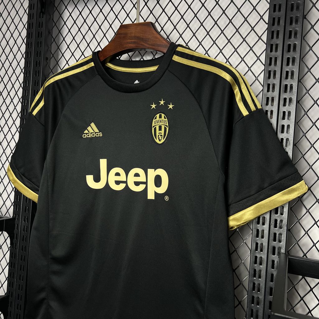 AlphaJersey-Retro Juventus 2015-16 Thrid Jersey