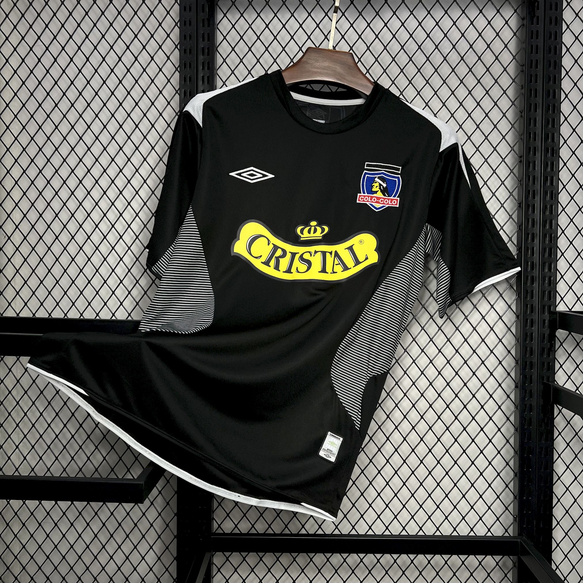 AlphaJersey-Retro Colo Colo 2006 Away Jersey