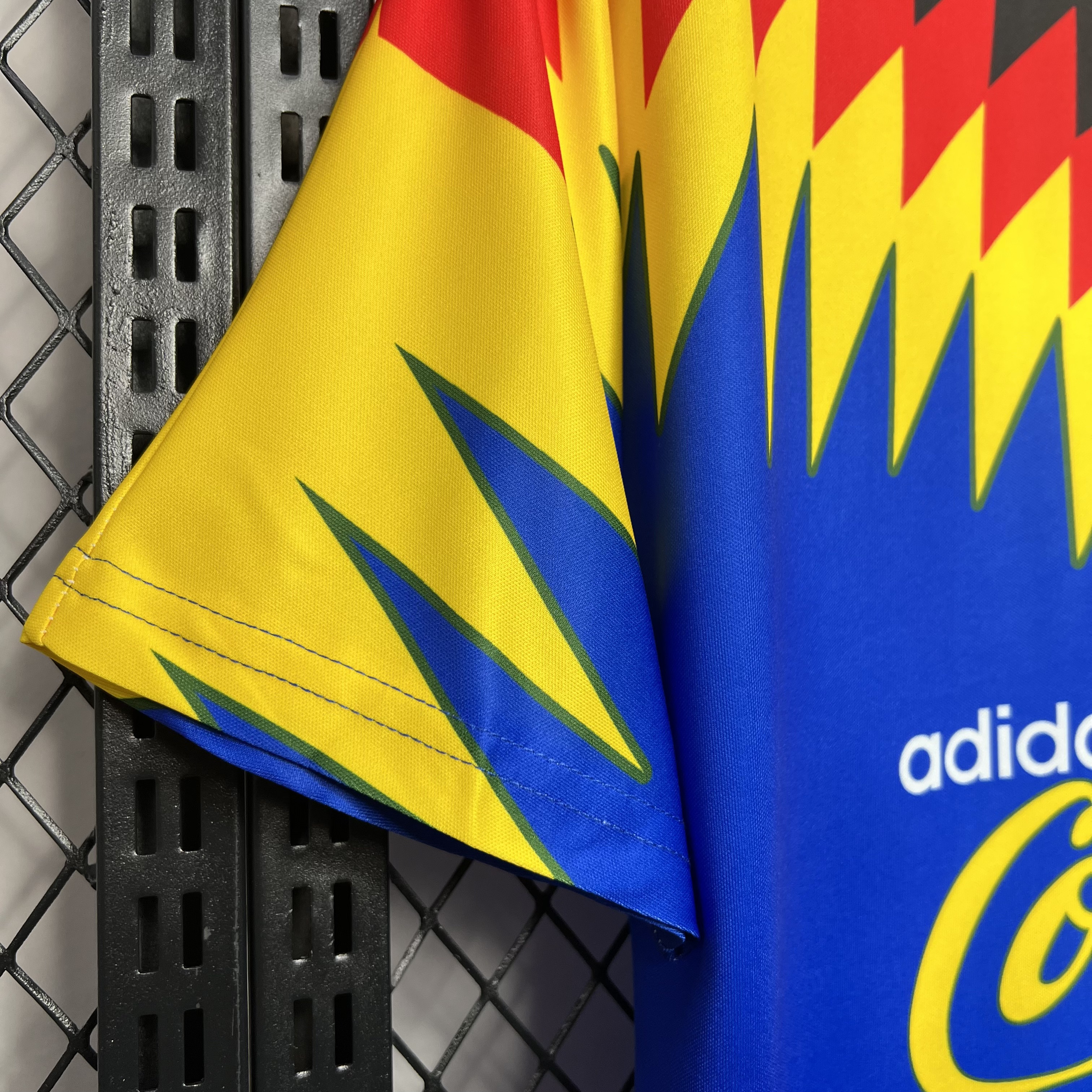 AlphaJersey-Retro Club América 1995-96 Away Jersey