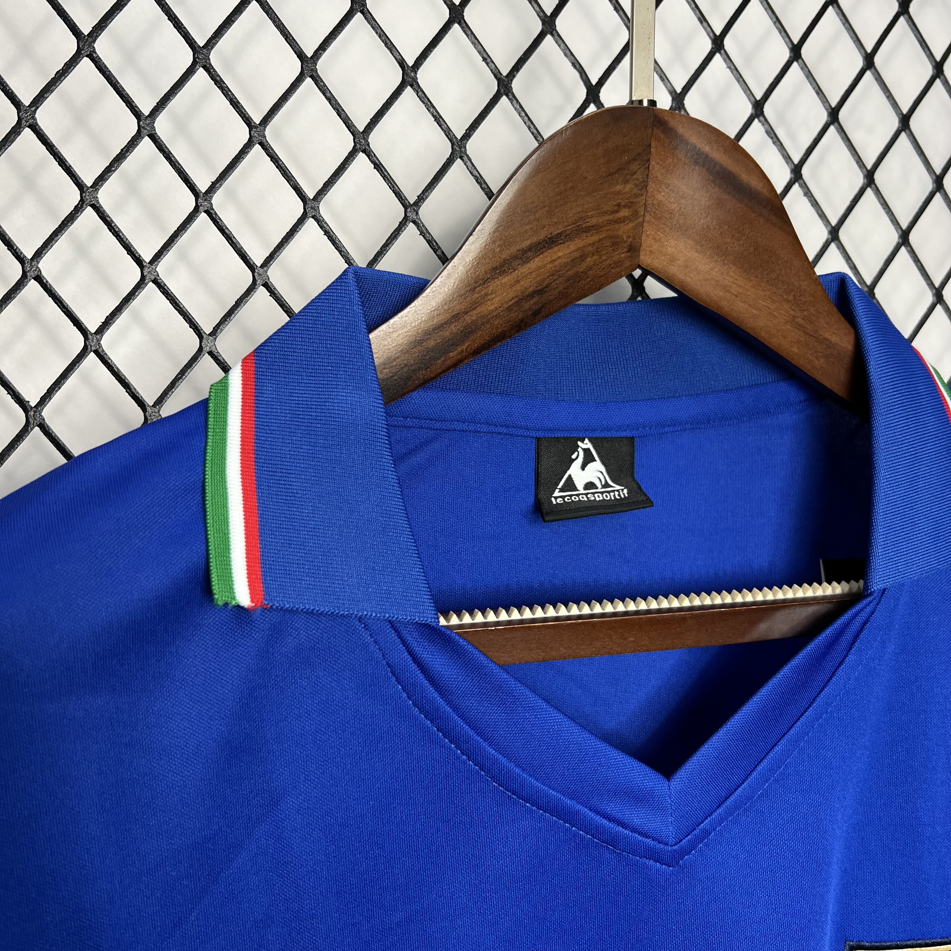 AlphaJersey-Retro Italy 1982 Home Stadium Jersey