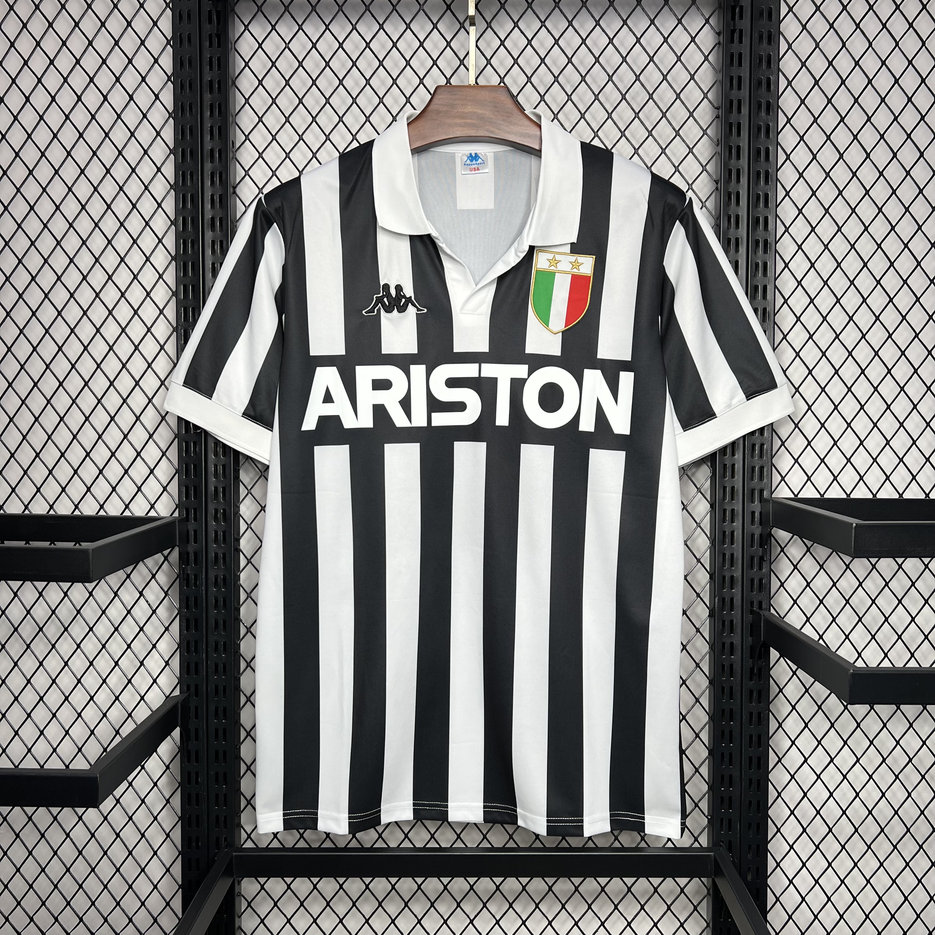 AlphaJersey-Retro Juventus 1984-85 Home Stadium Jersey