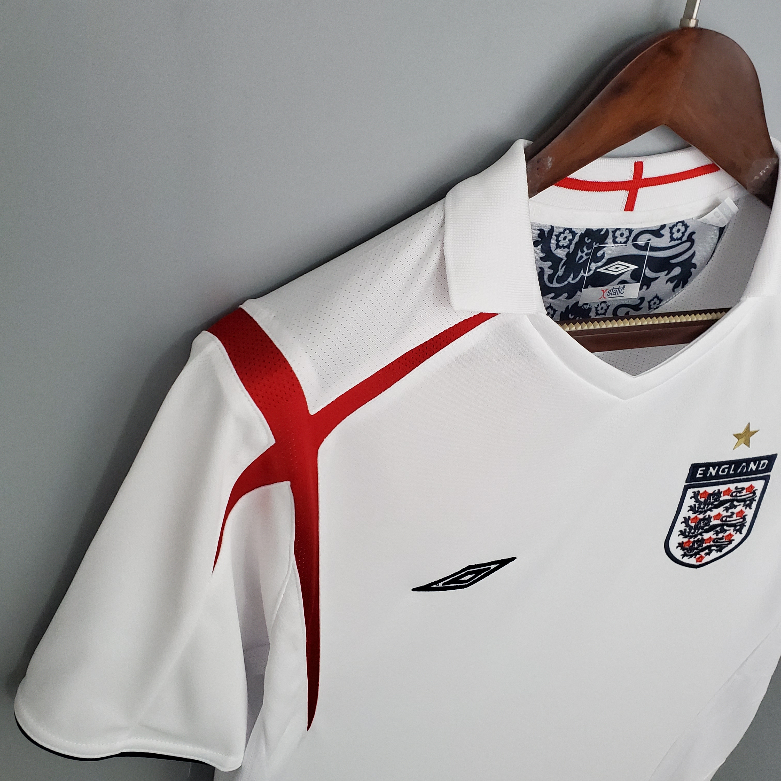 AlphaJersey-Retro England 2006 Home Stadium Jersey