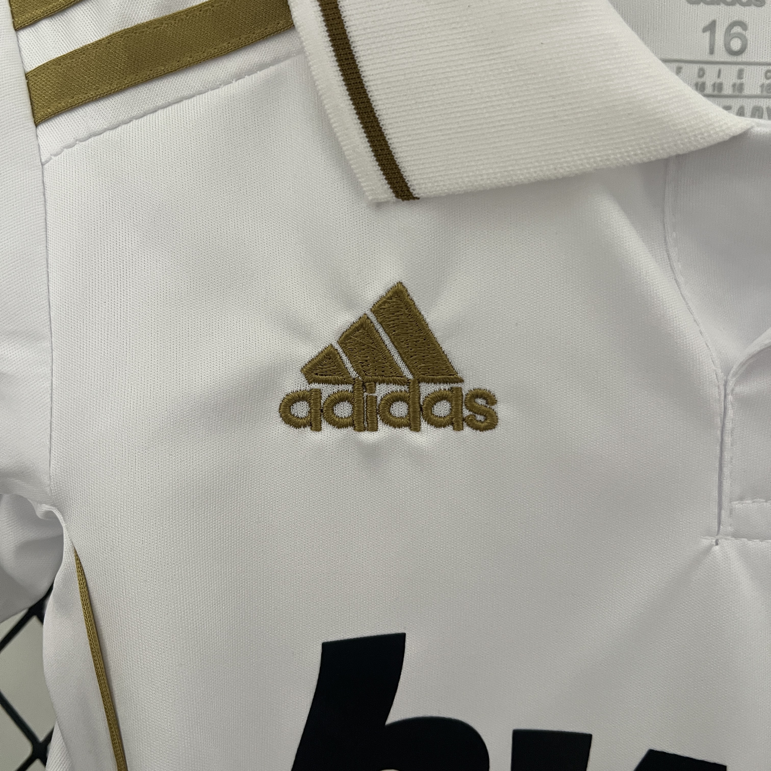 AlphaJersey-Retro Real Madrid 11-12 Home Stadium Kids Kit