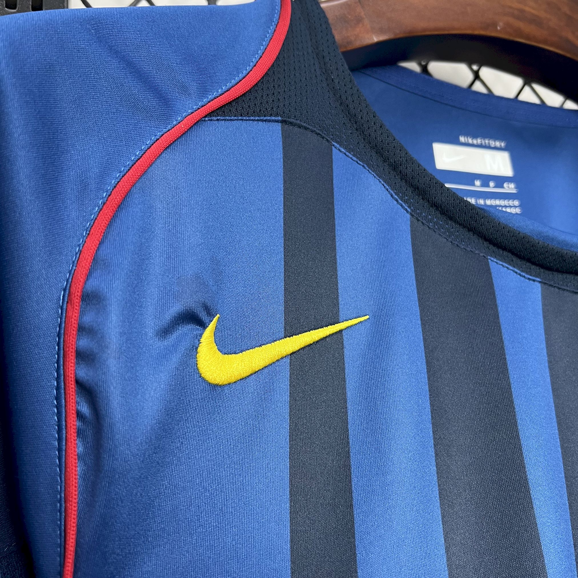 AlphaJersey-Retro Barcelona 04-05 Away Jersey