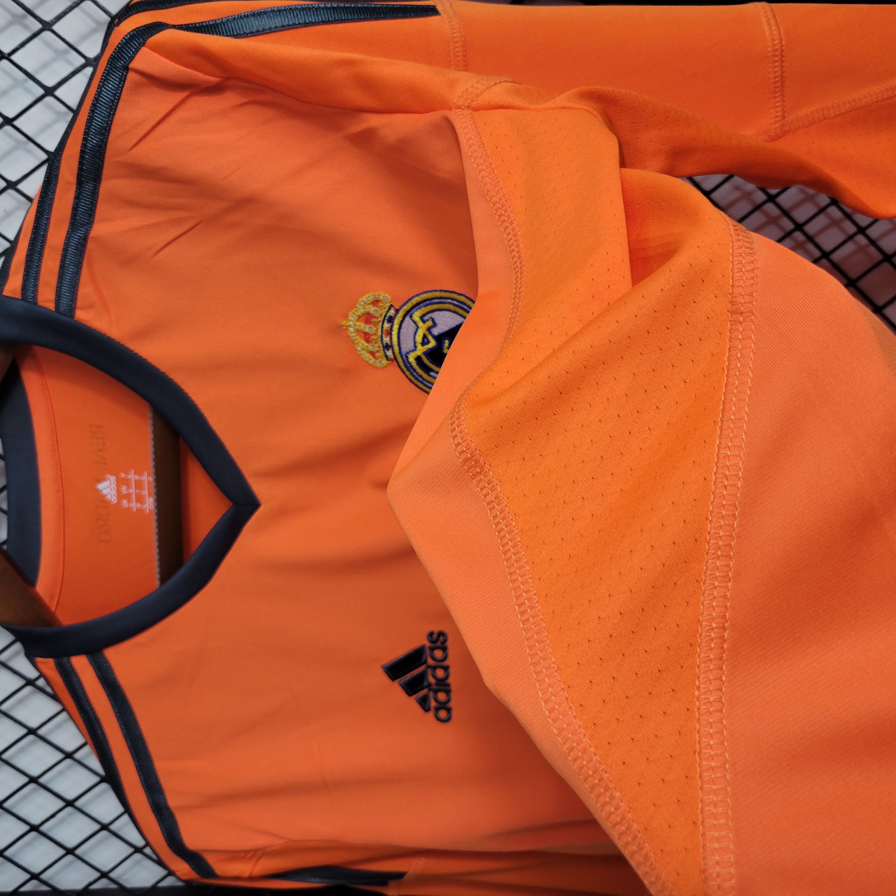 AlphaJersey-Retro Real Madrid 13-14 Third Long Sleeve Jersey