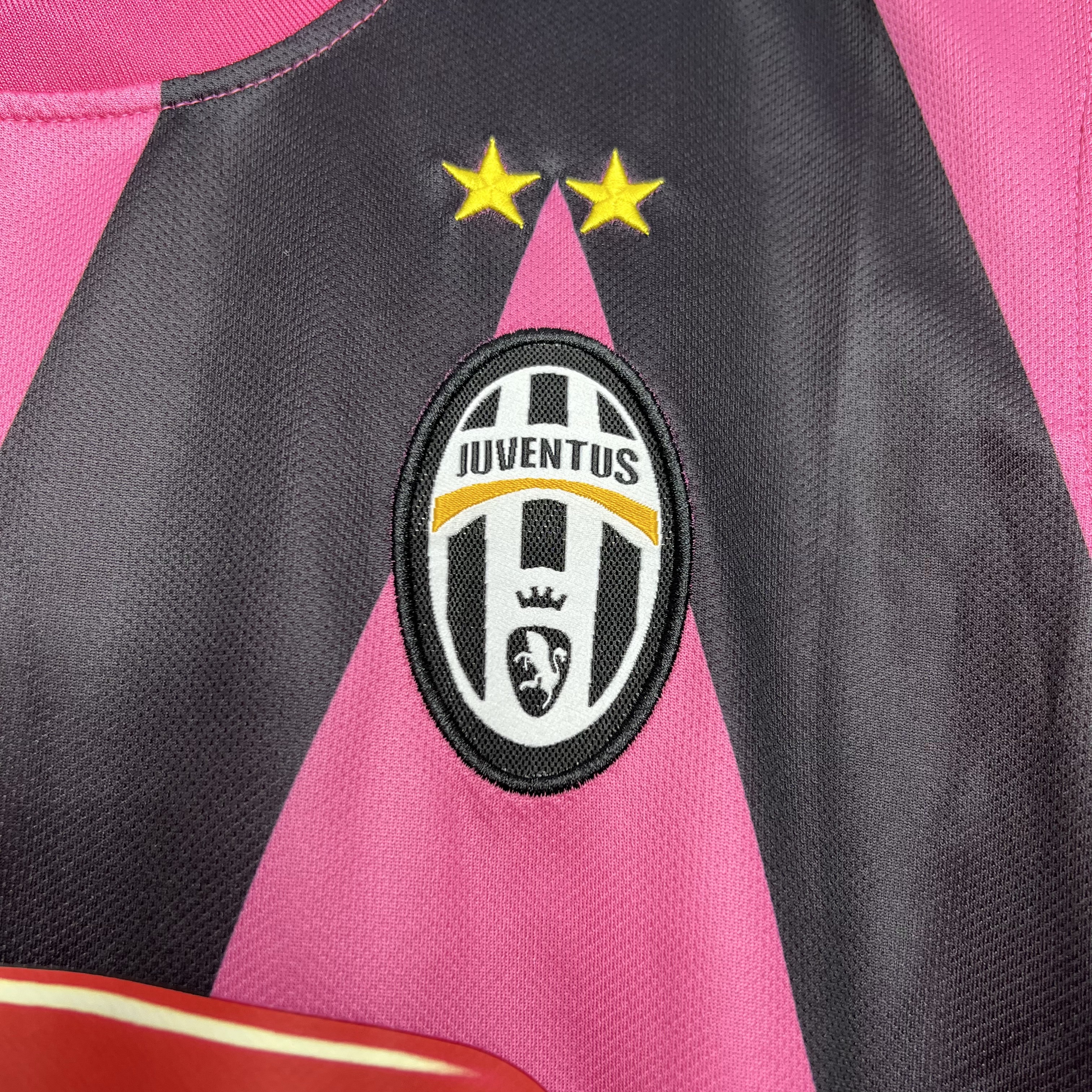 AlphaJersey-Retro Juventus 2011-12 Away Jersey