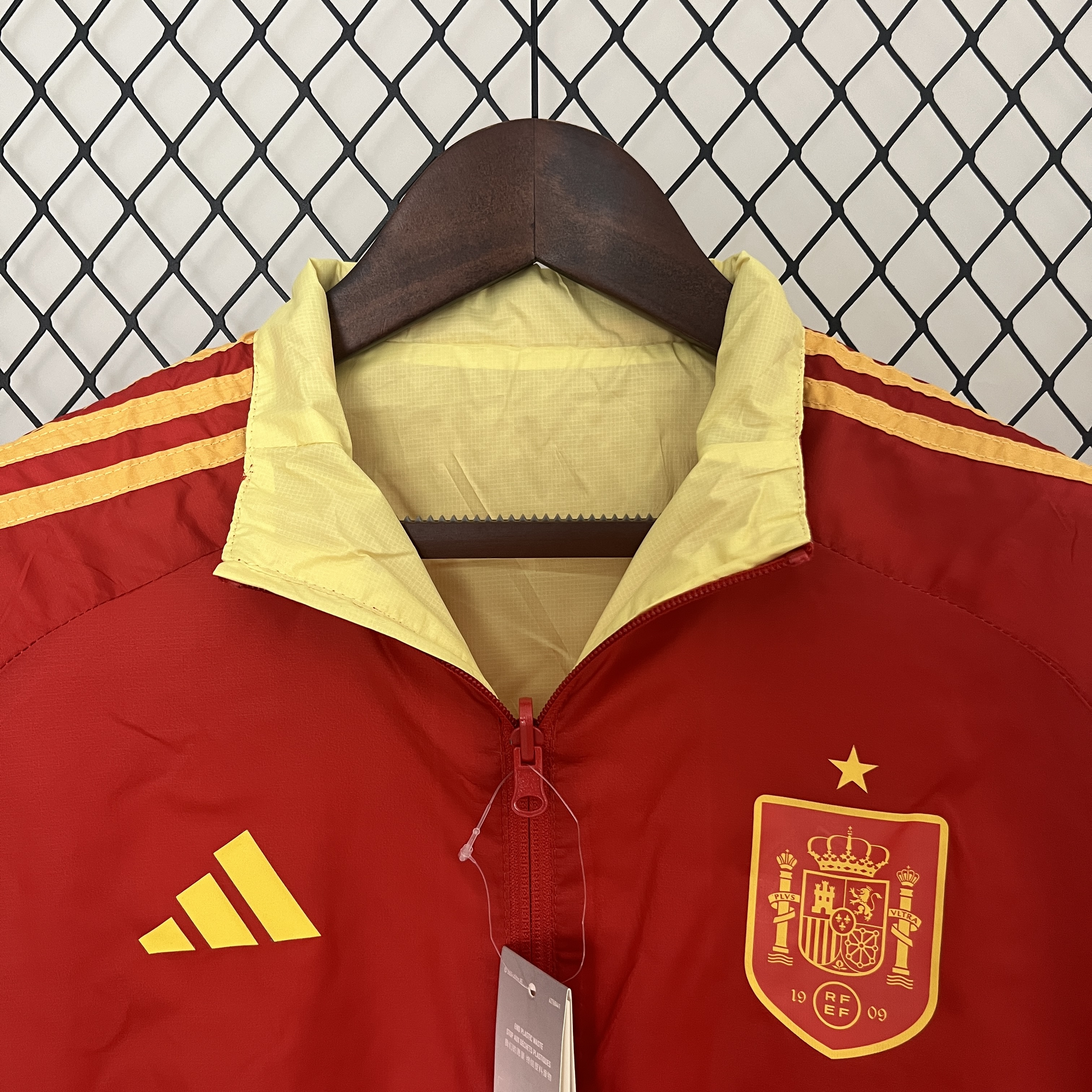 AlphaJersey-Spain 2024 Double Sided Reversible Windbreaker - Red & Yellow